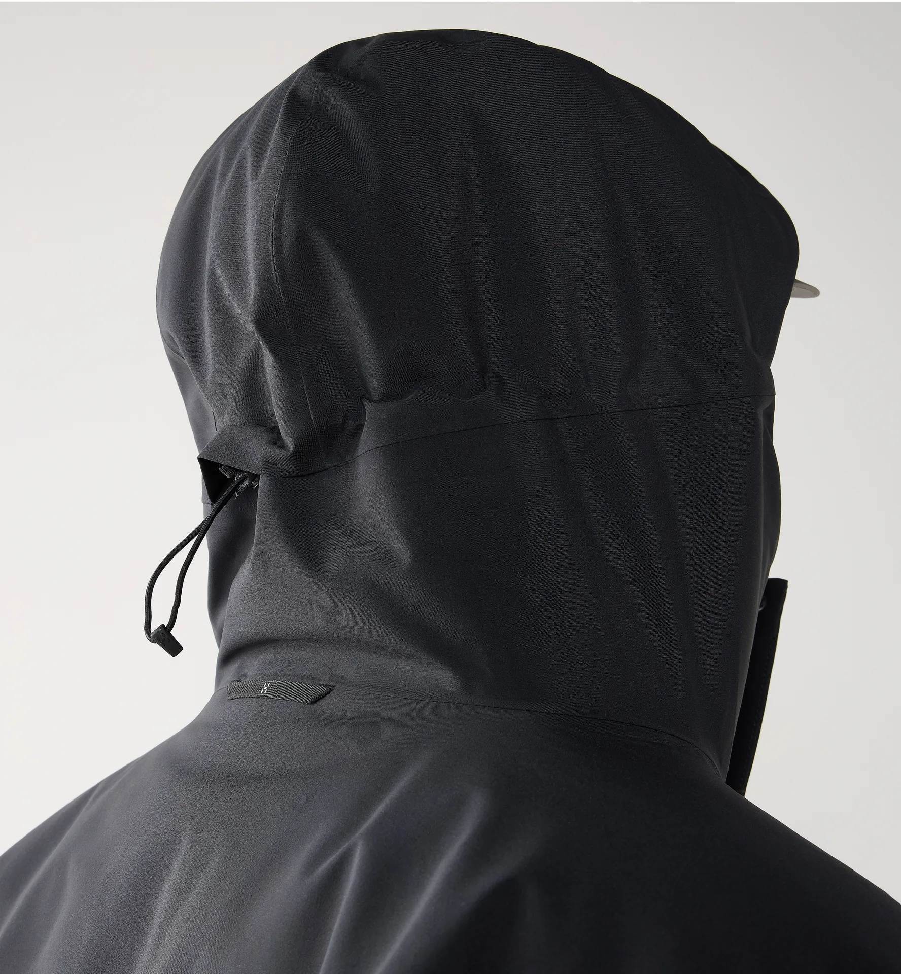 Yra Mimic Proof Parka Men True Black
