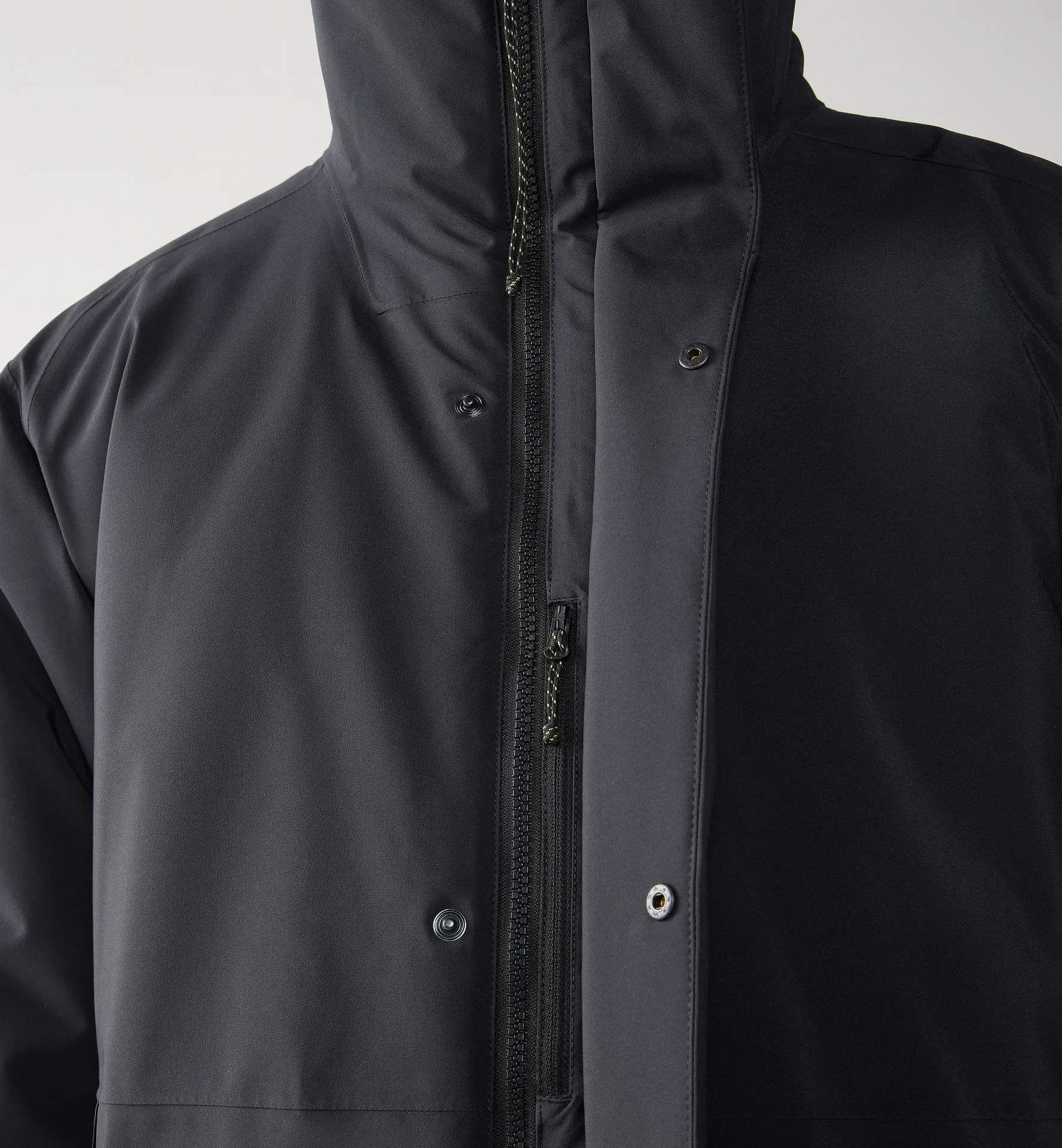 Yra Mimic Proof Parka Men True Black
