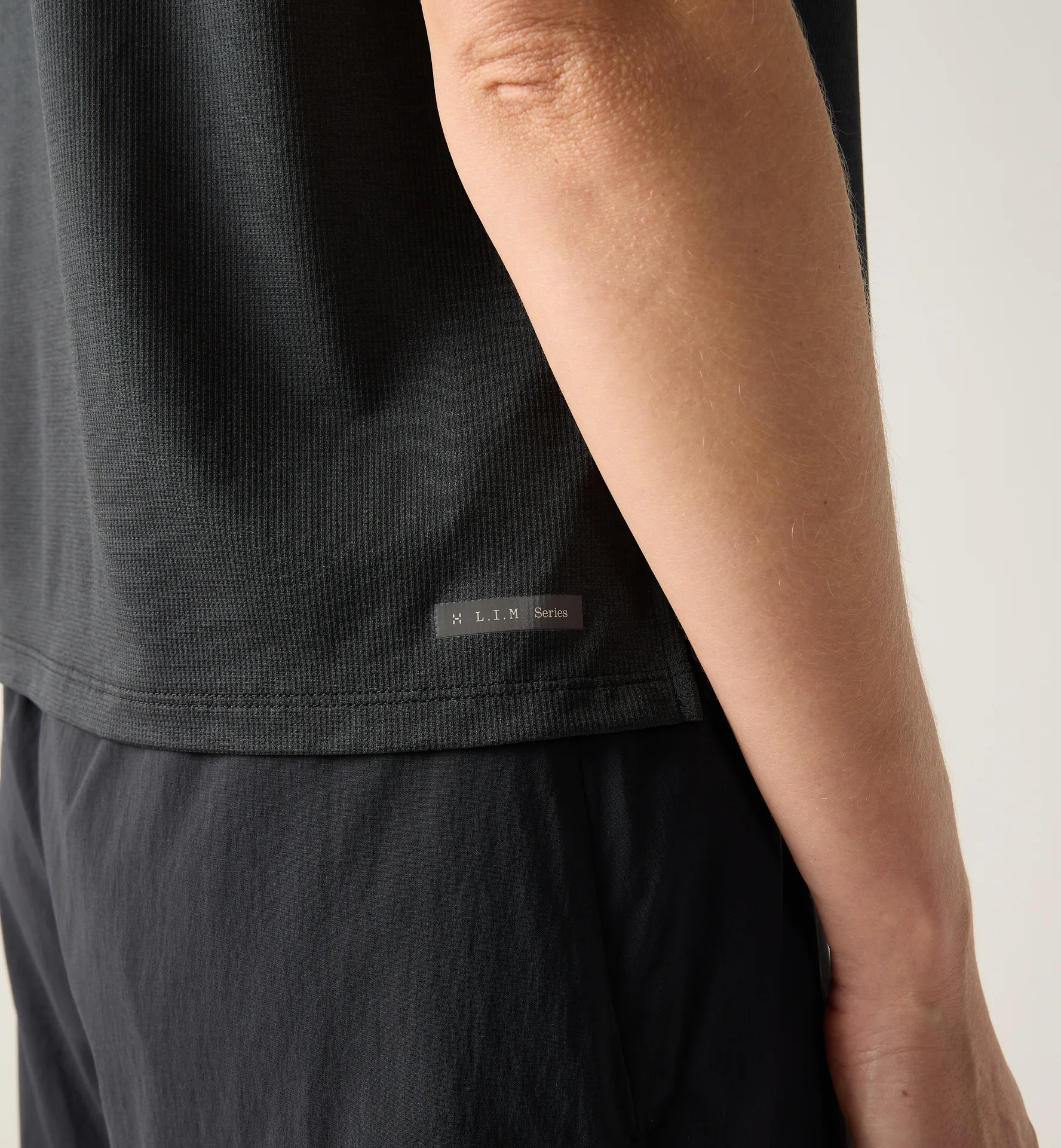 L.I.M Ridge Tank Women True Black