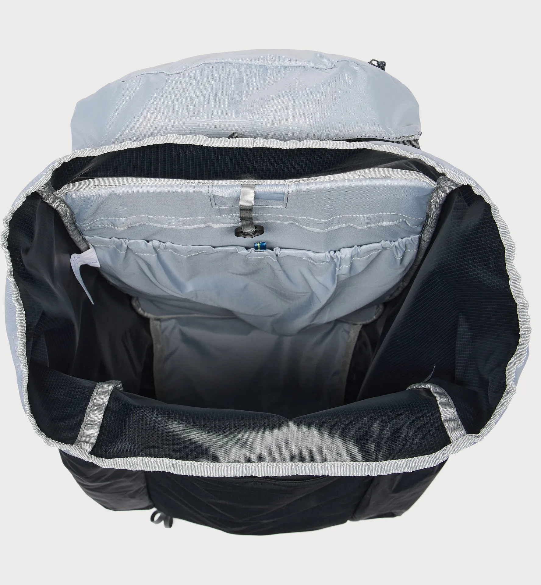 Magma 60L True Black/Magnetite