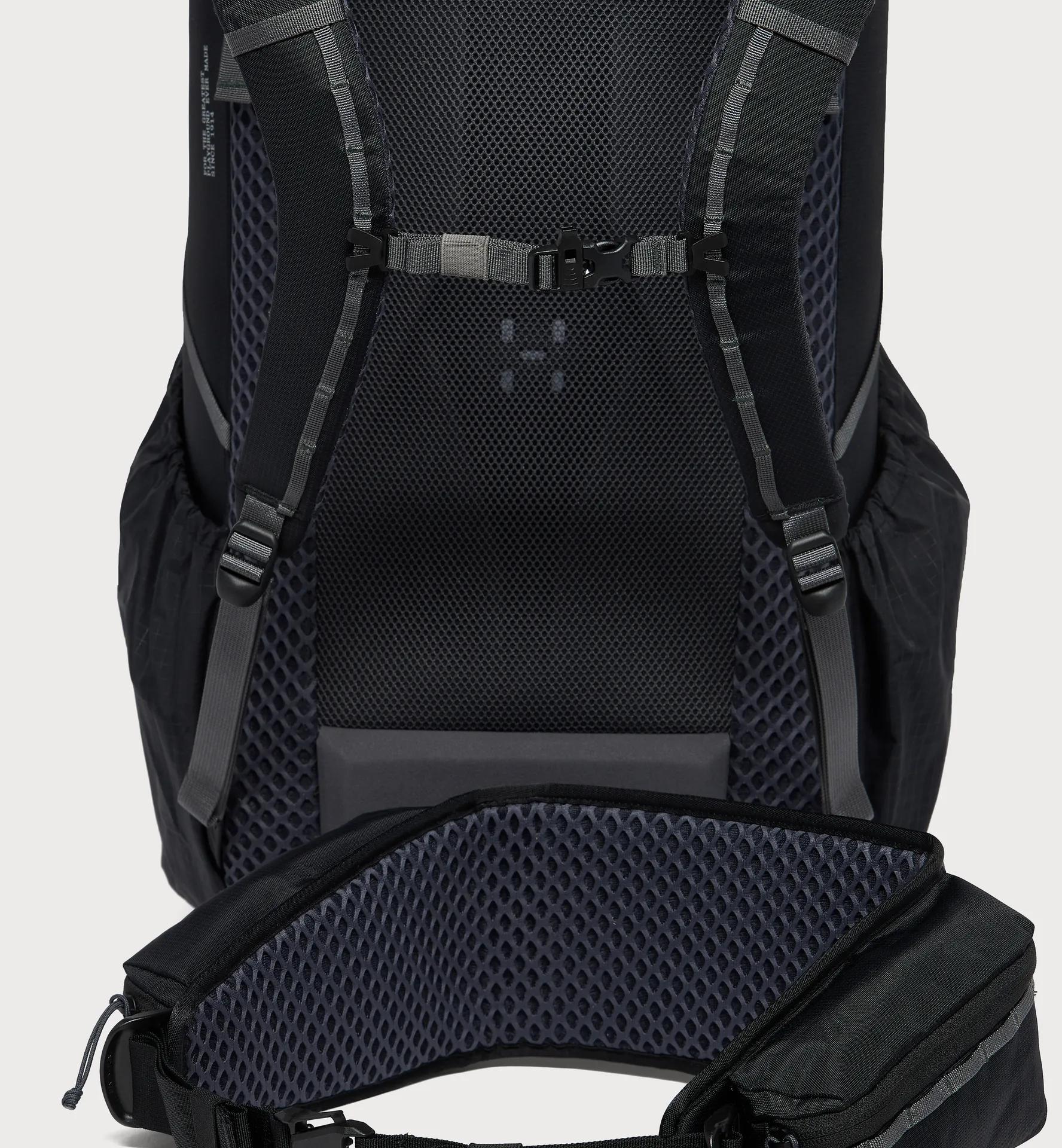 Magma 60L True Black/Magnetite