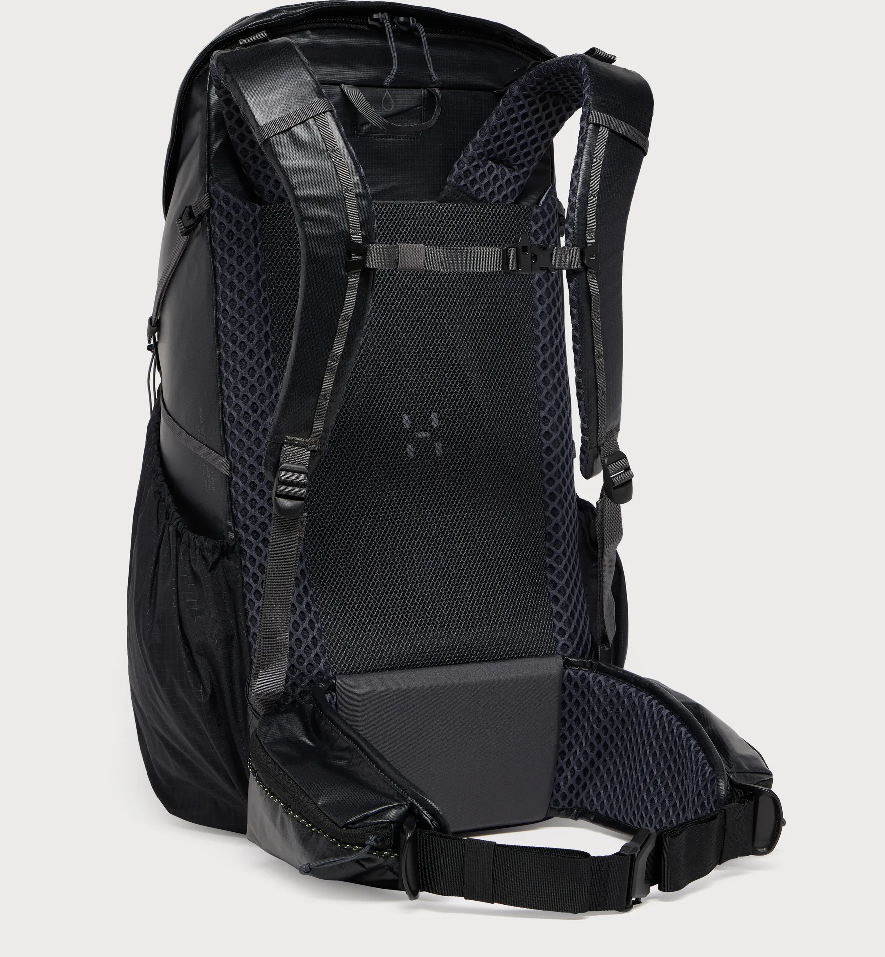 Magma 50L True Black/Magnetite