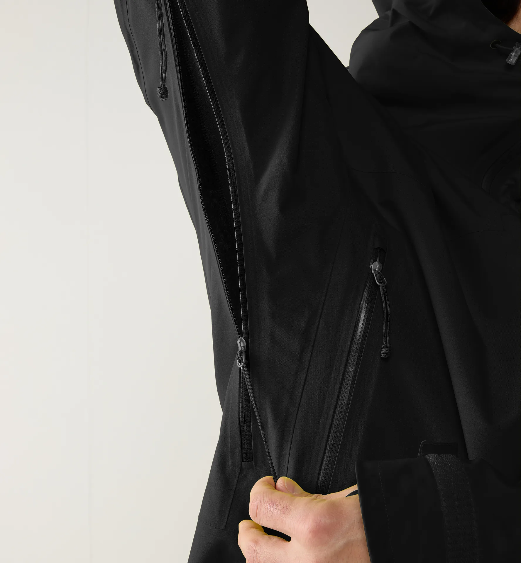 ROC Sight GTX Jacket Men True Black