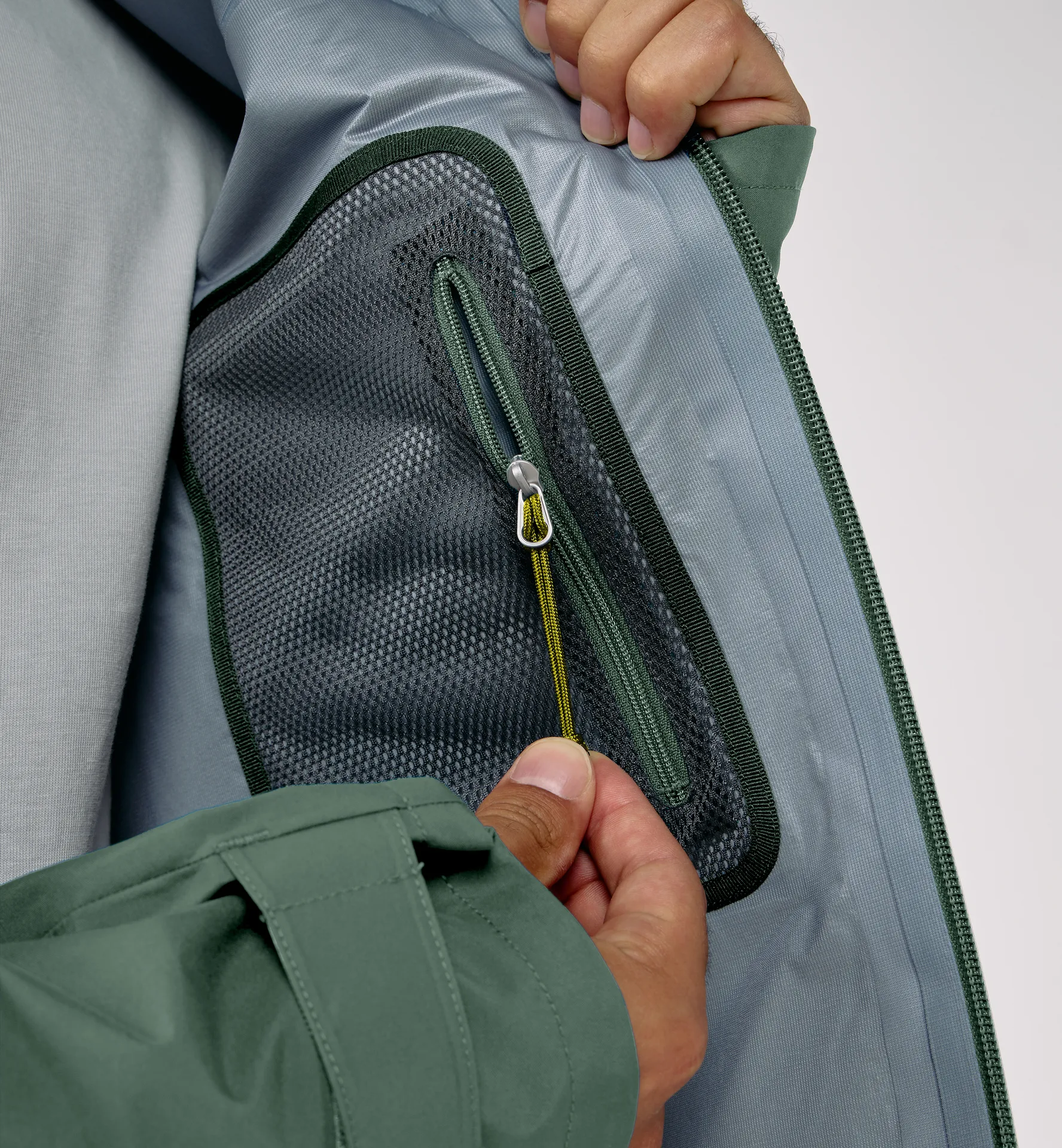 ROC Sight GTX Jacket Men Chlorophyll Green