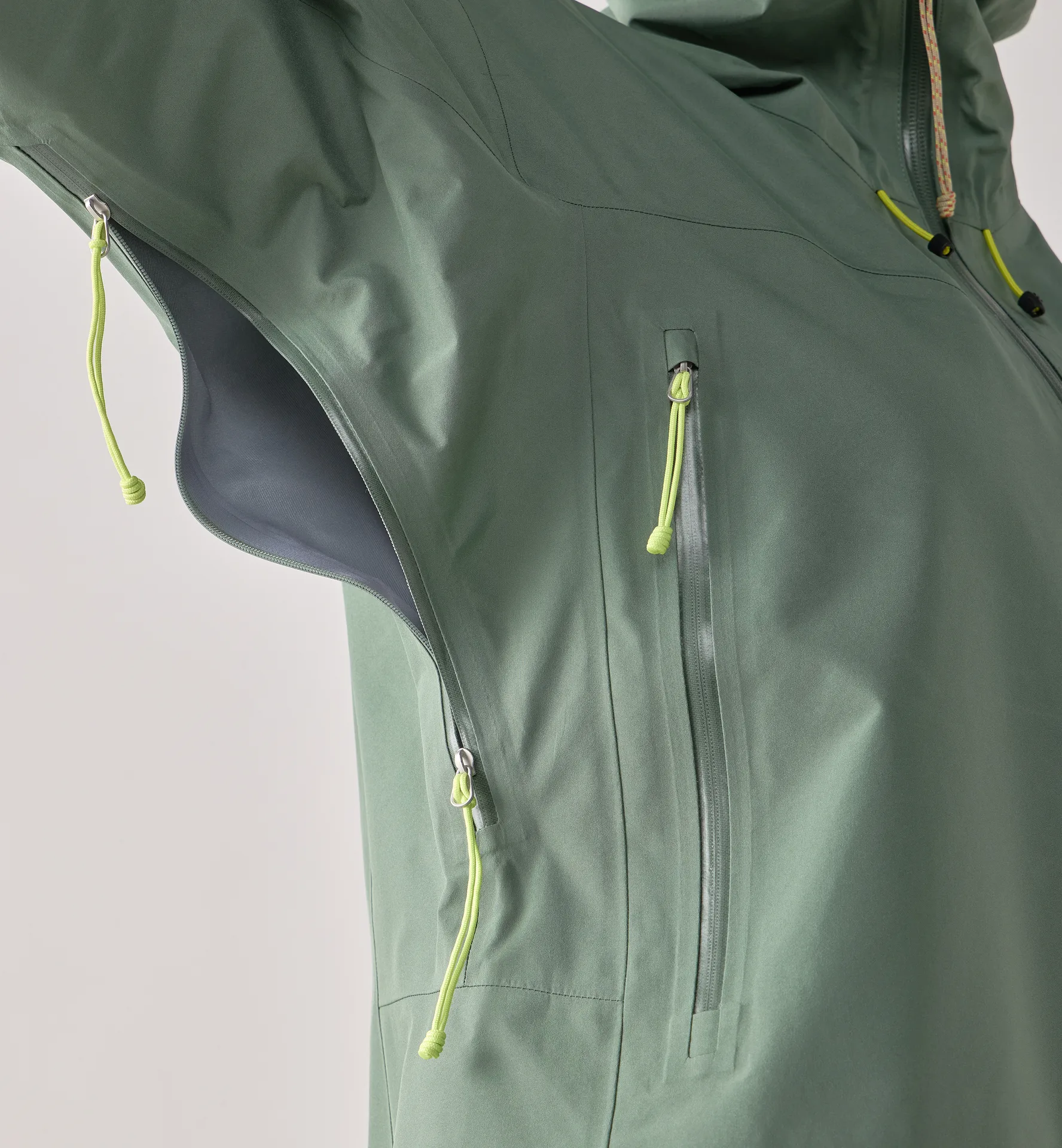 ROC Sight GTX Jacket Women Chlorophyll Green