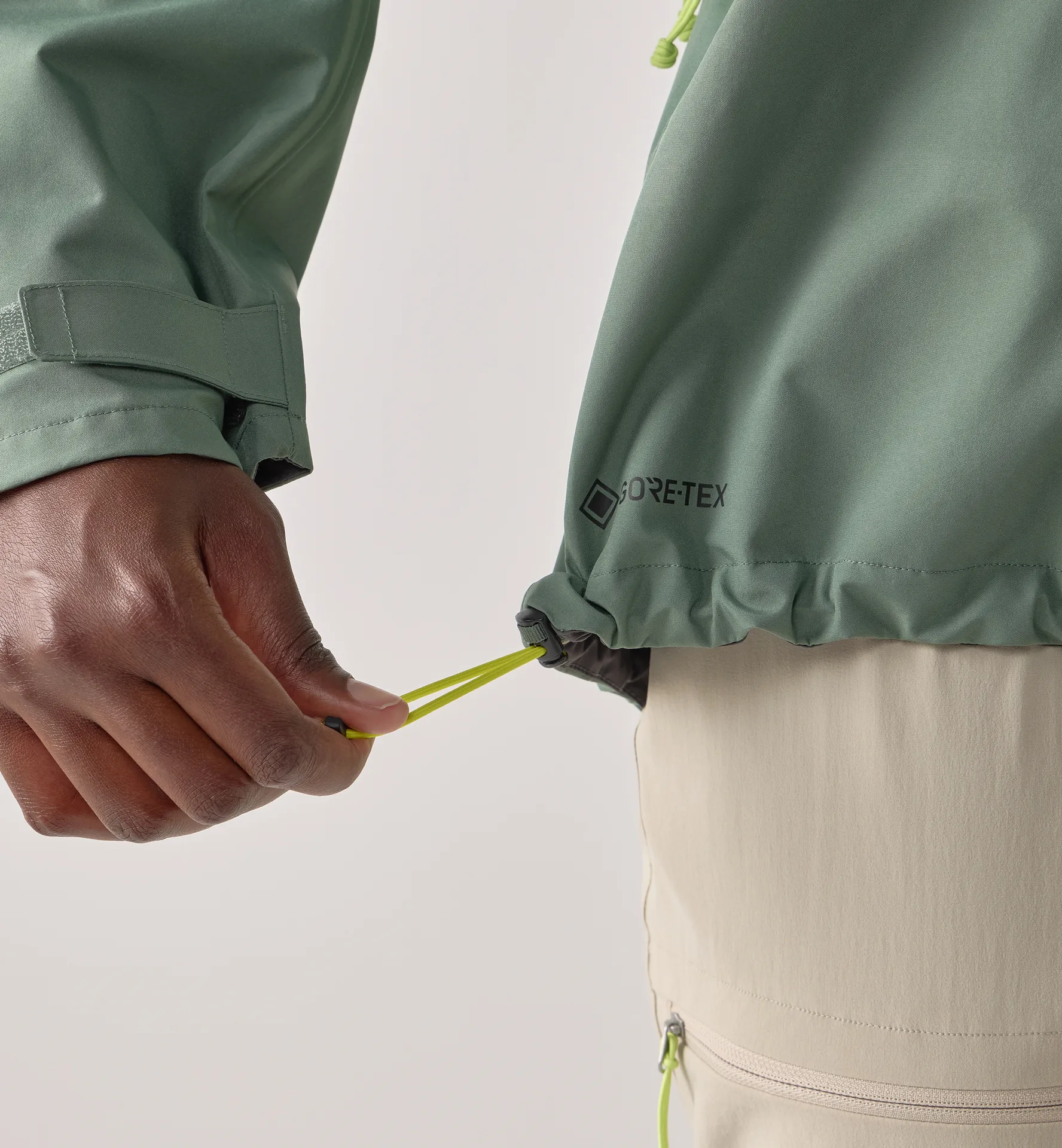 ROC Sight GTX Jacket Women Chlorophyll Green