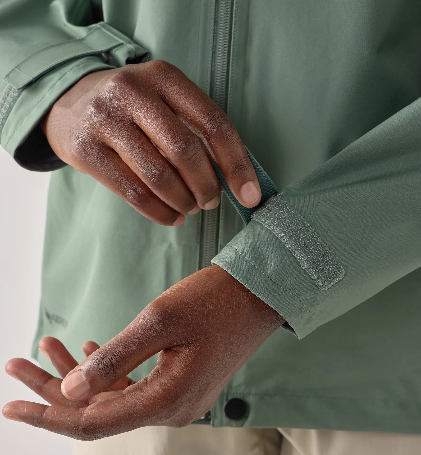 ROC Sight GTX Jacket Women Chlorophyll Green