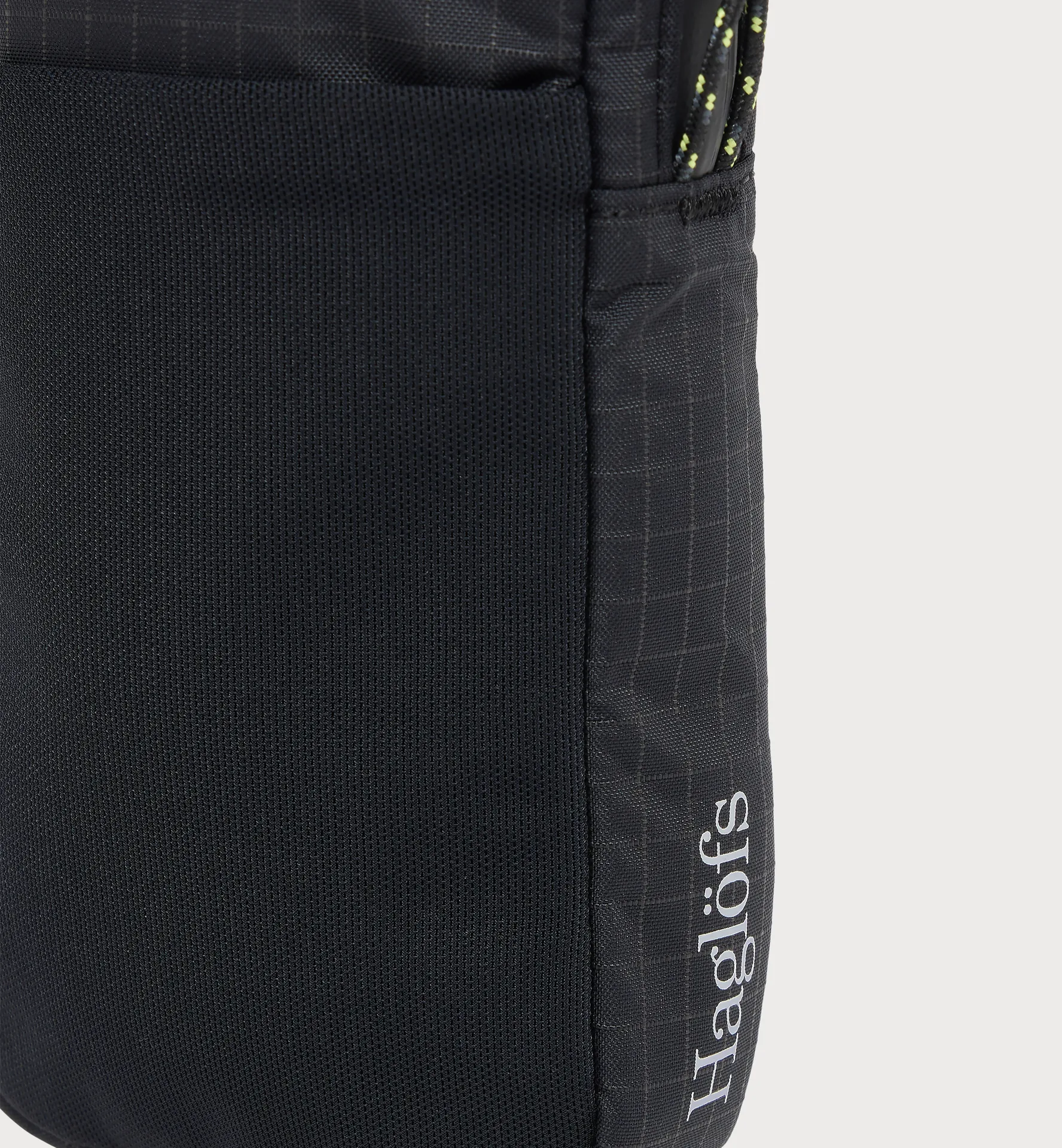 Shoulder pocket True Black