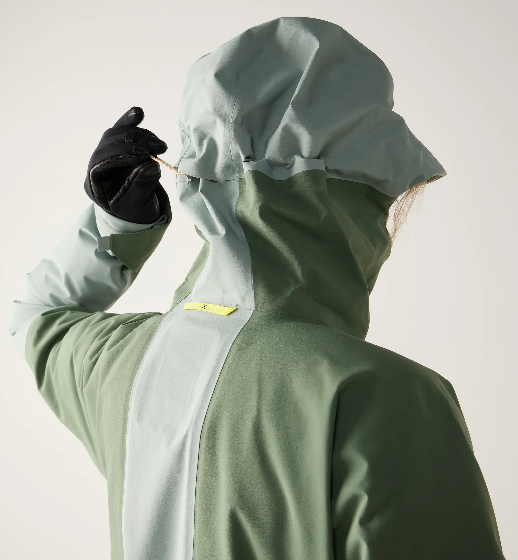 Spitz GTX Pro II Jacket Women | Dew Green/Chlorophyll Green