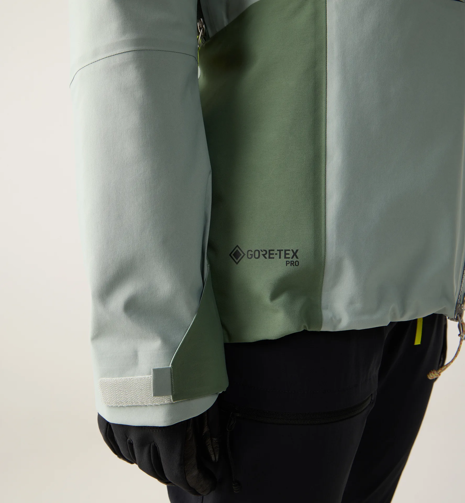 Spitz GTX Pro II Jacket Women Dew Green/Chlorophyll Green