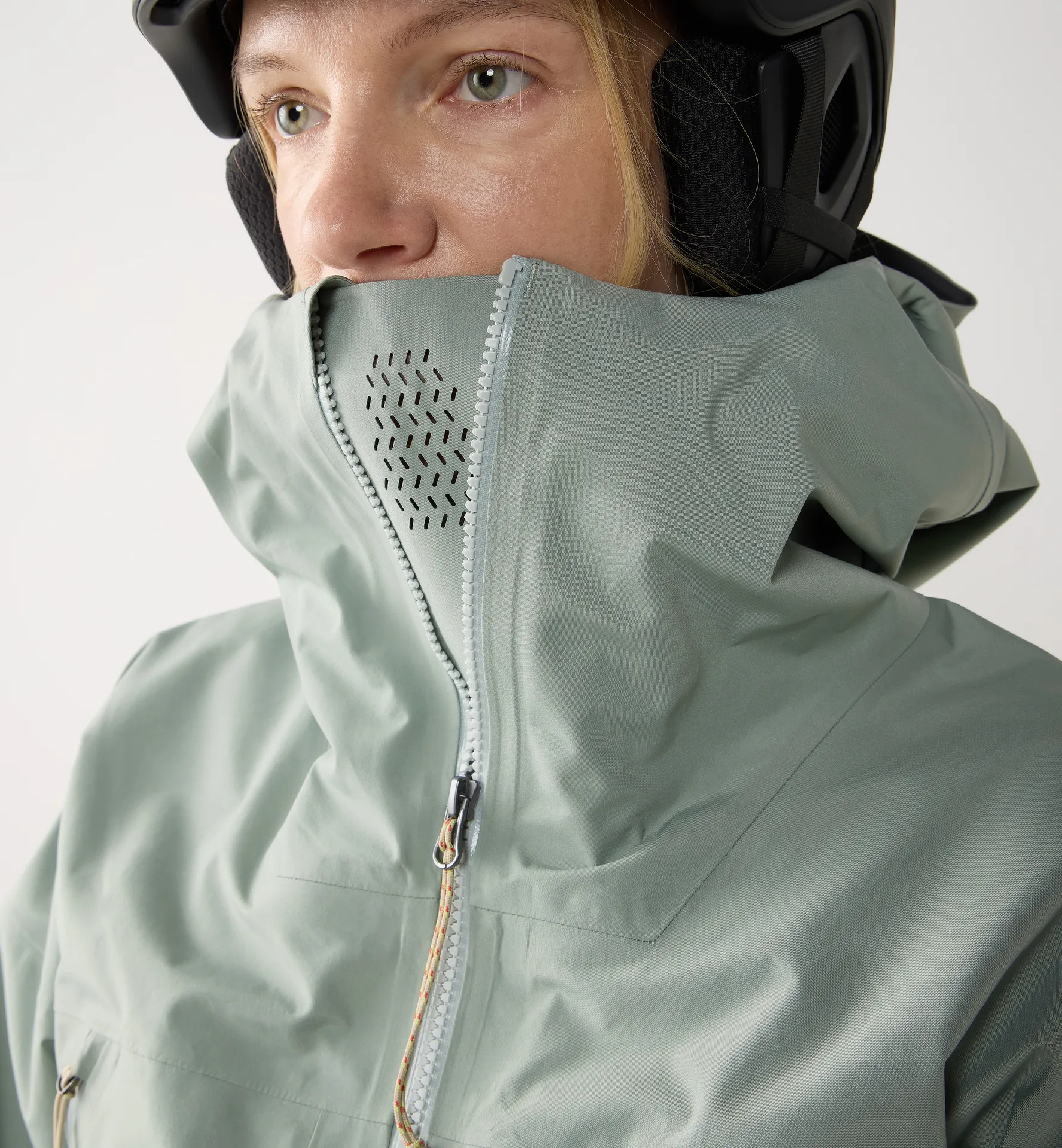 Vassi GTX II Jacket Women Dew Green