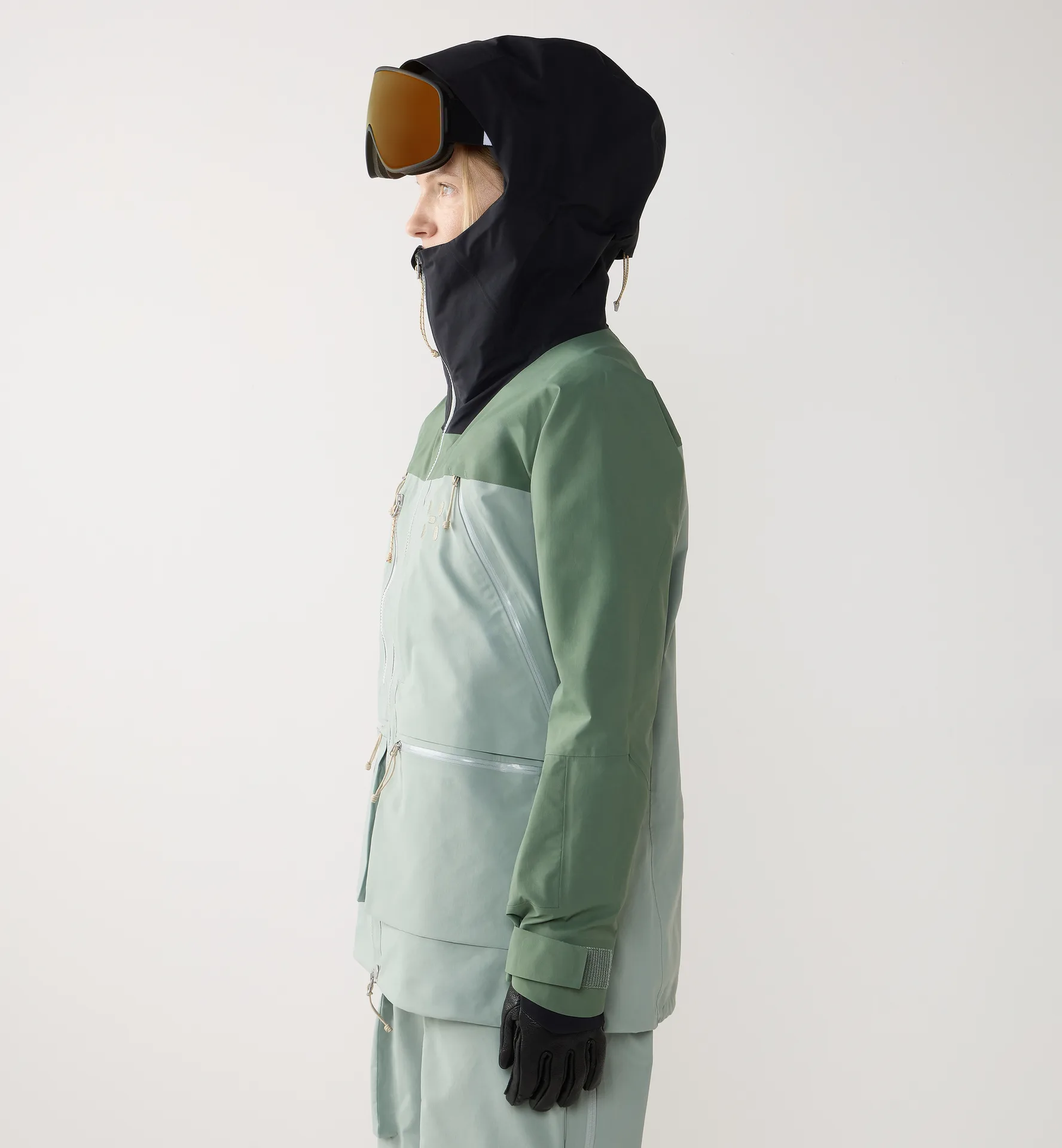 Vassi GTX Pro II Jacket Women True Black/Chlorophyll Green/Dew Green