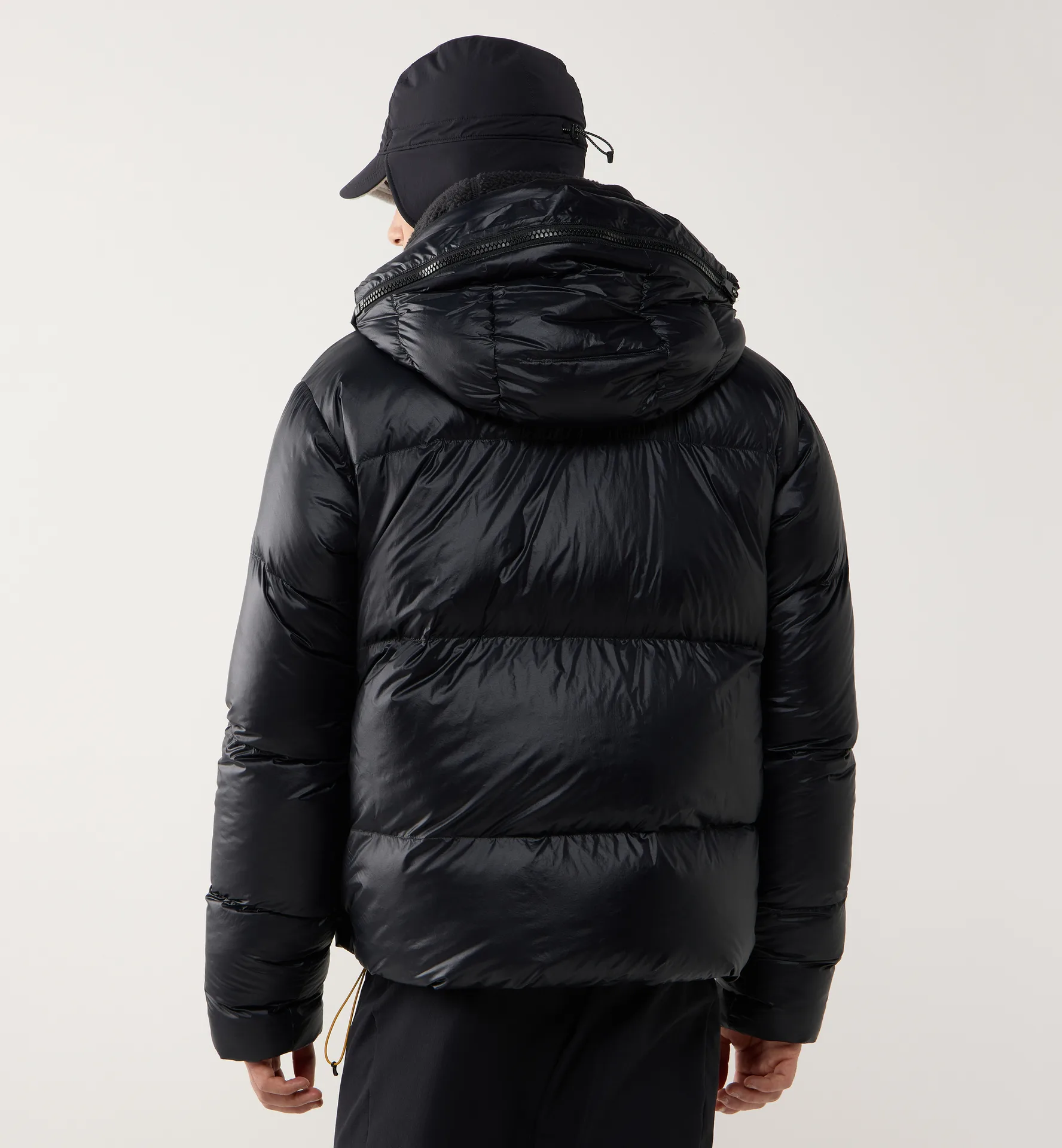 Liden Short Down Hood Men True Black