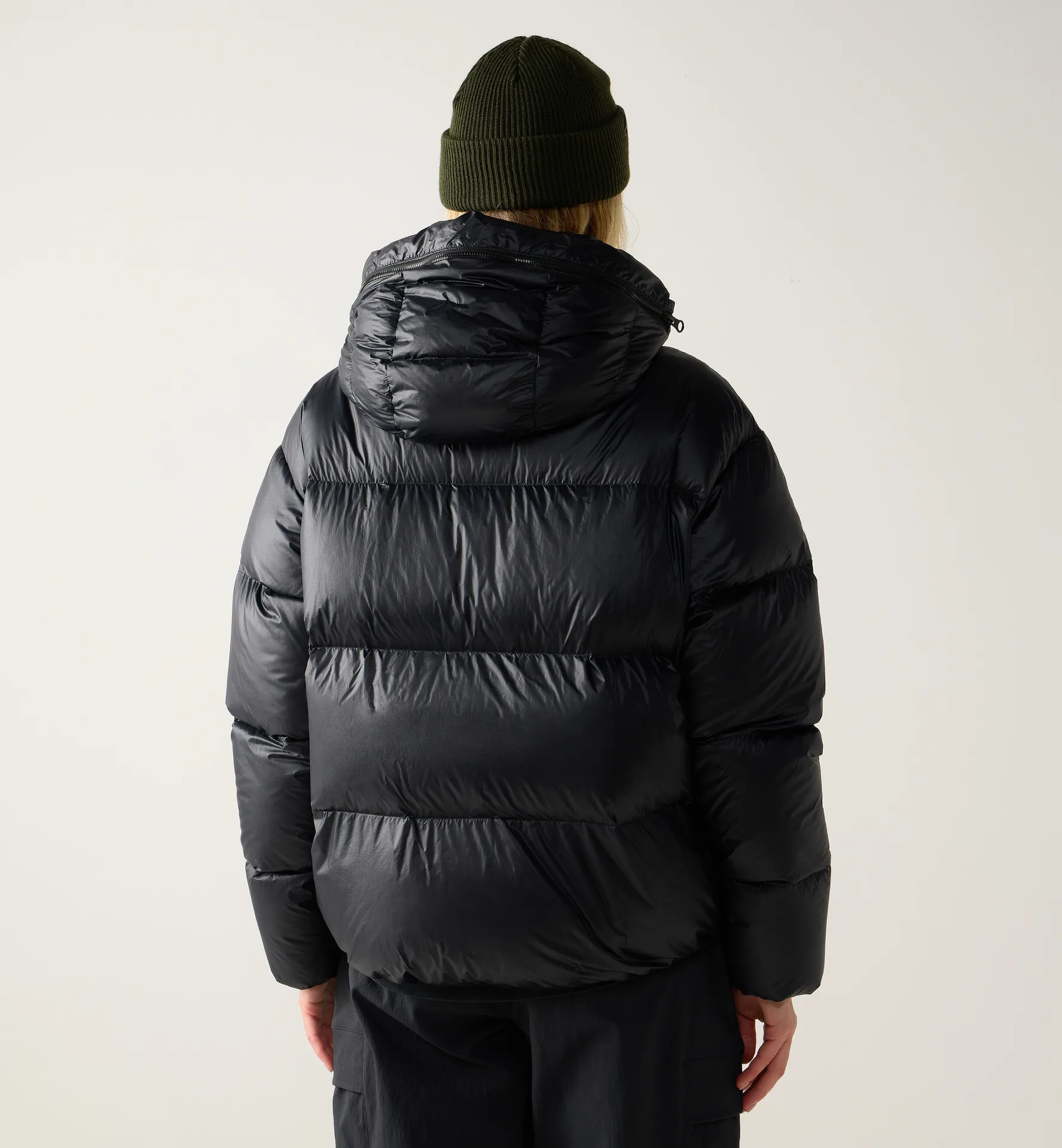 Liden Short Down Hood Women True Black