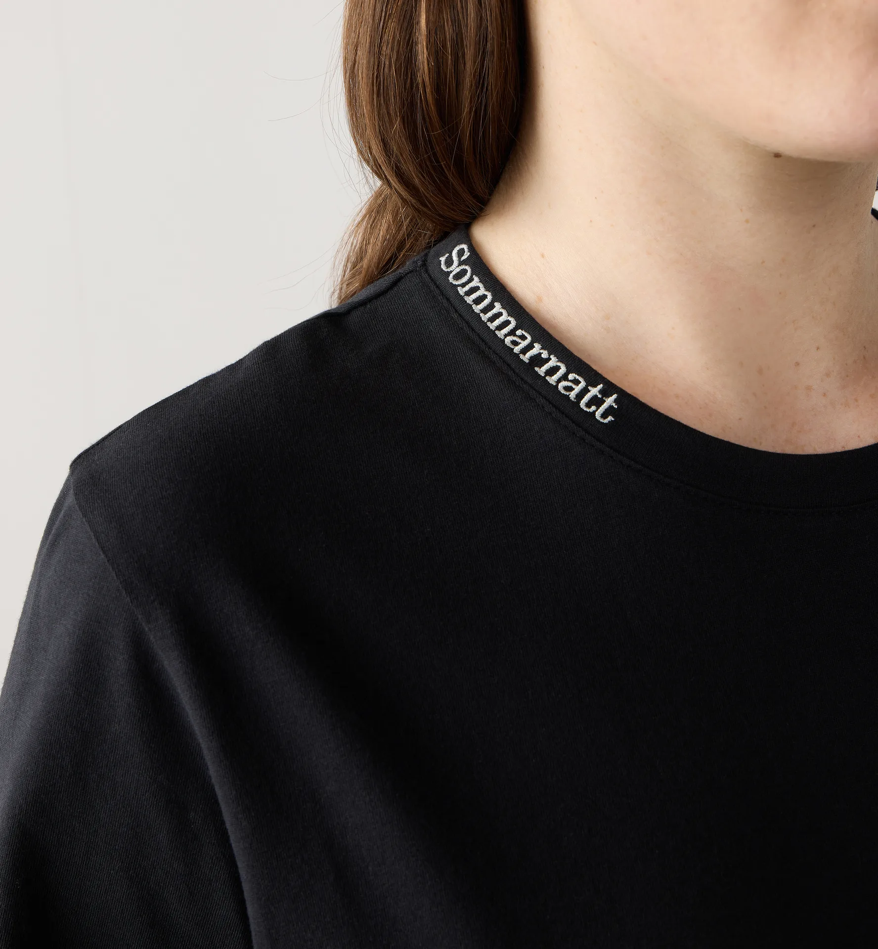 Midnattssol Tee Women True Black