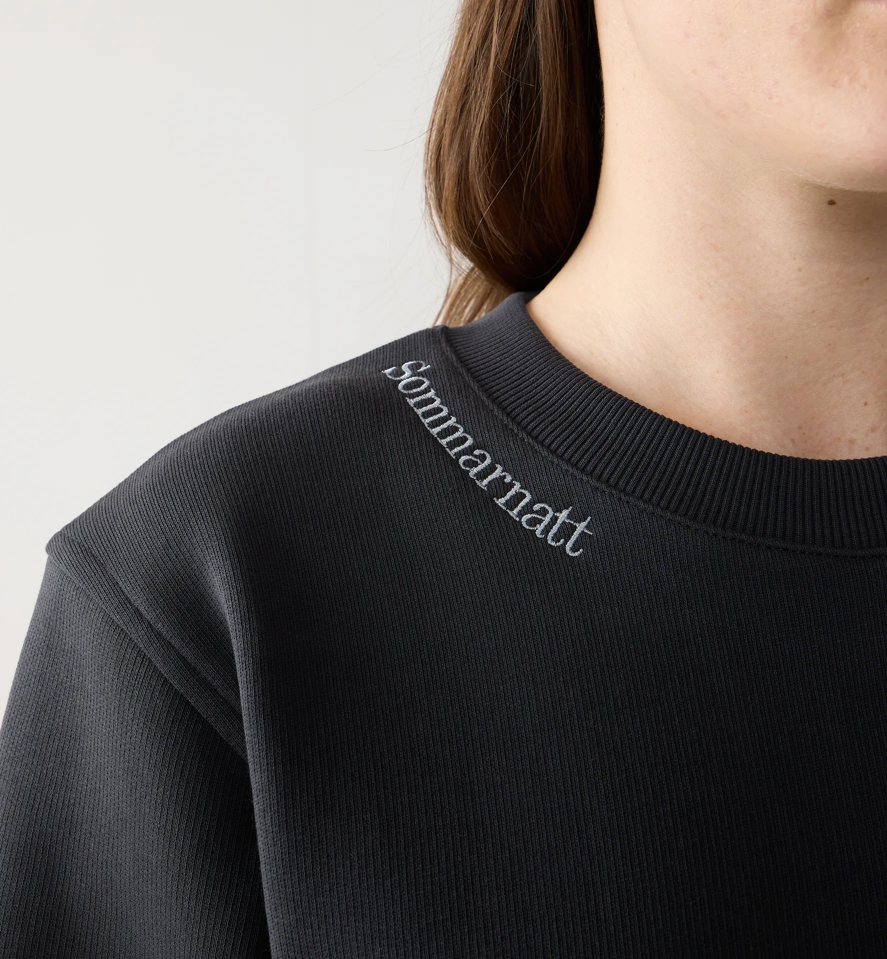Midnattssol Crewneck Women True Black