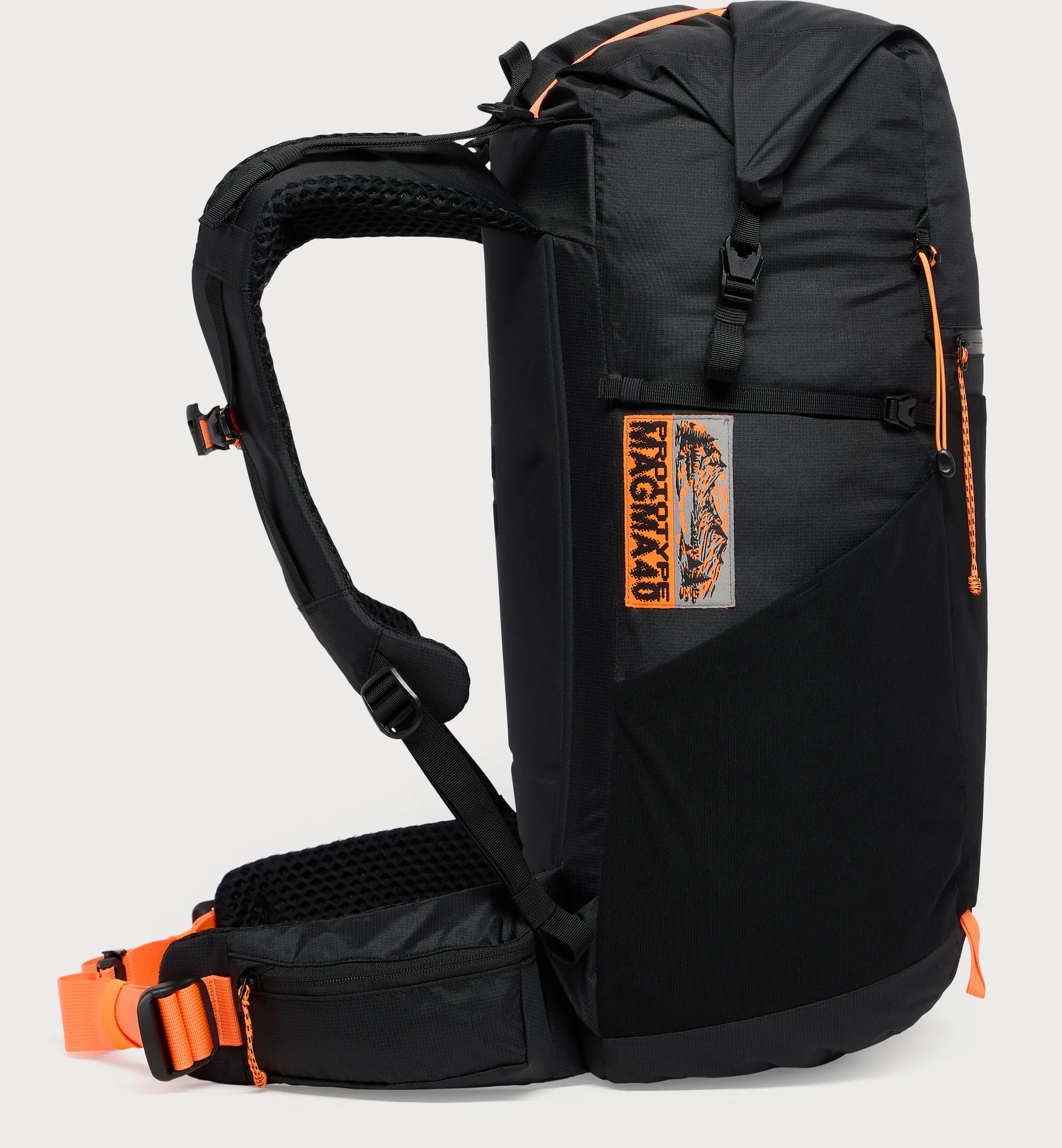 Magma Prototype 40L True Black