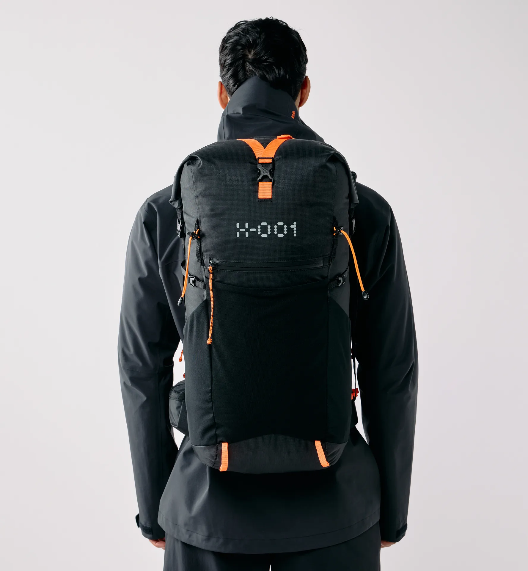 Magma Prototype 40L True Black