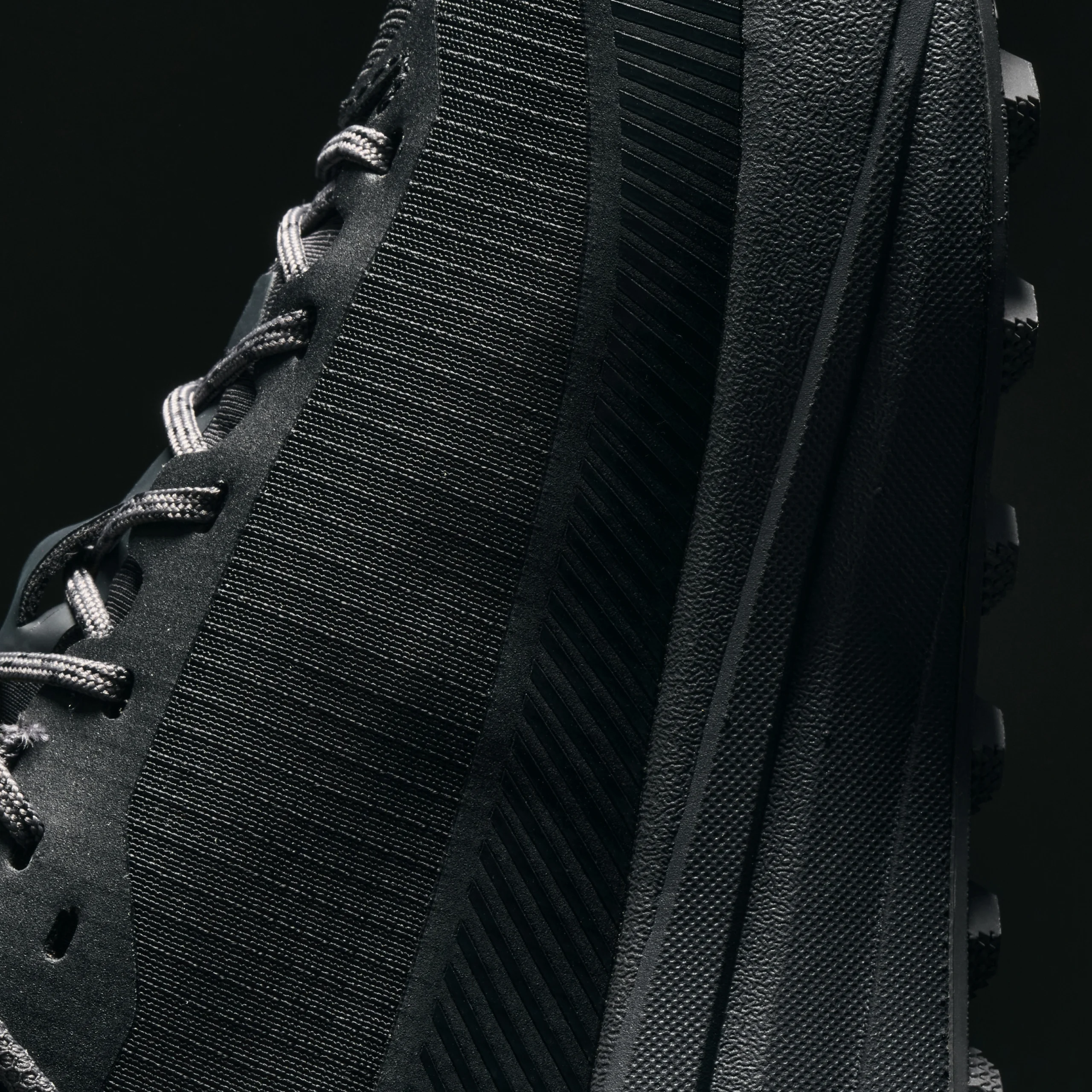 Haglöfs L.I.M Horizon Step into the new Horizon L.I.M Horizon Low black