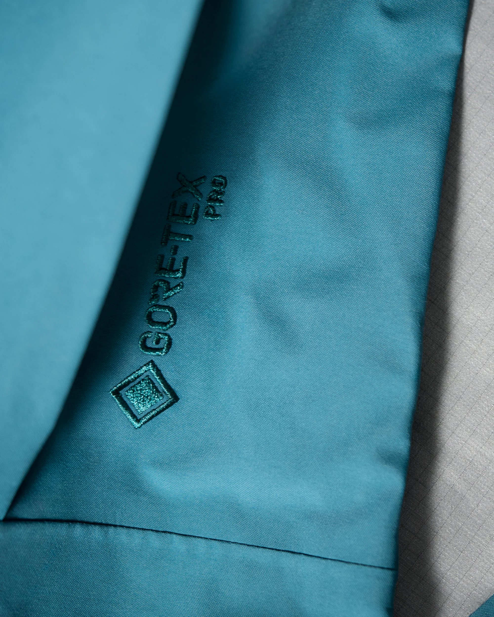 Vassi GTX PRO II jacket Detail