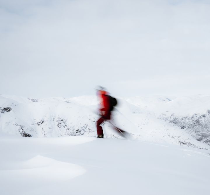 MobileFW25 Alper Proof skier Mobile