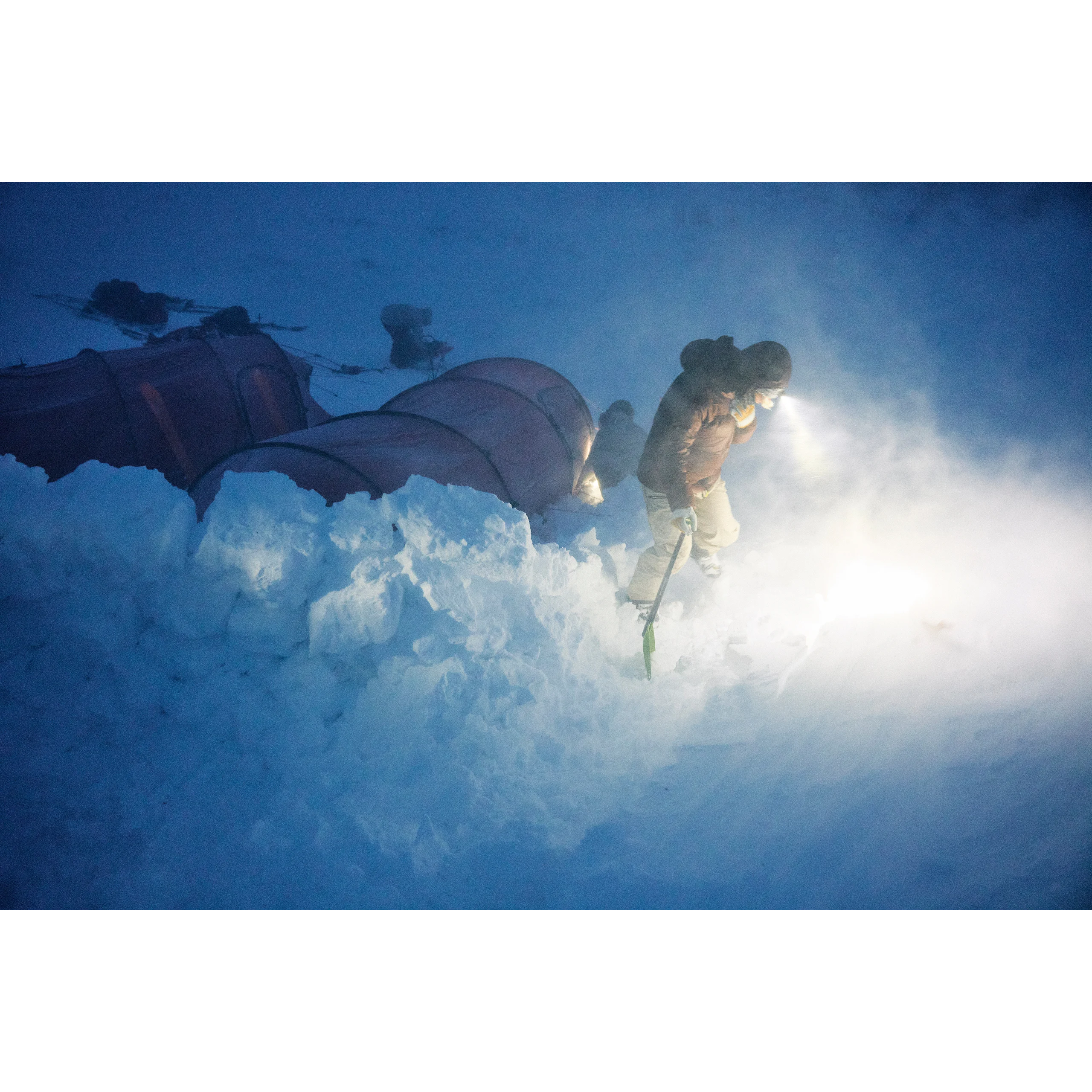 Haglöfs FW26 Insulation | Warmth is everything Setting up the tent