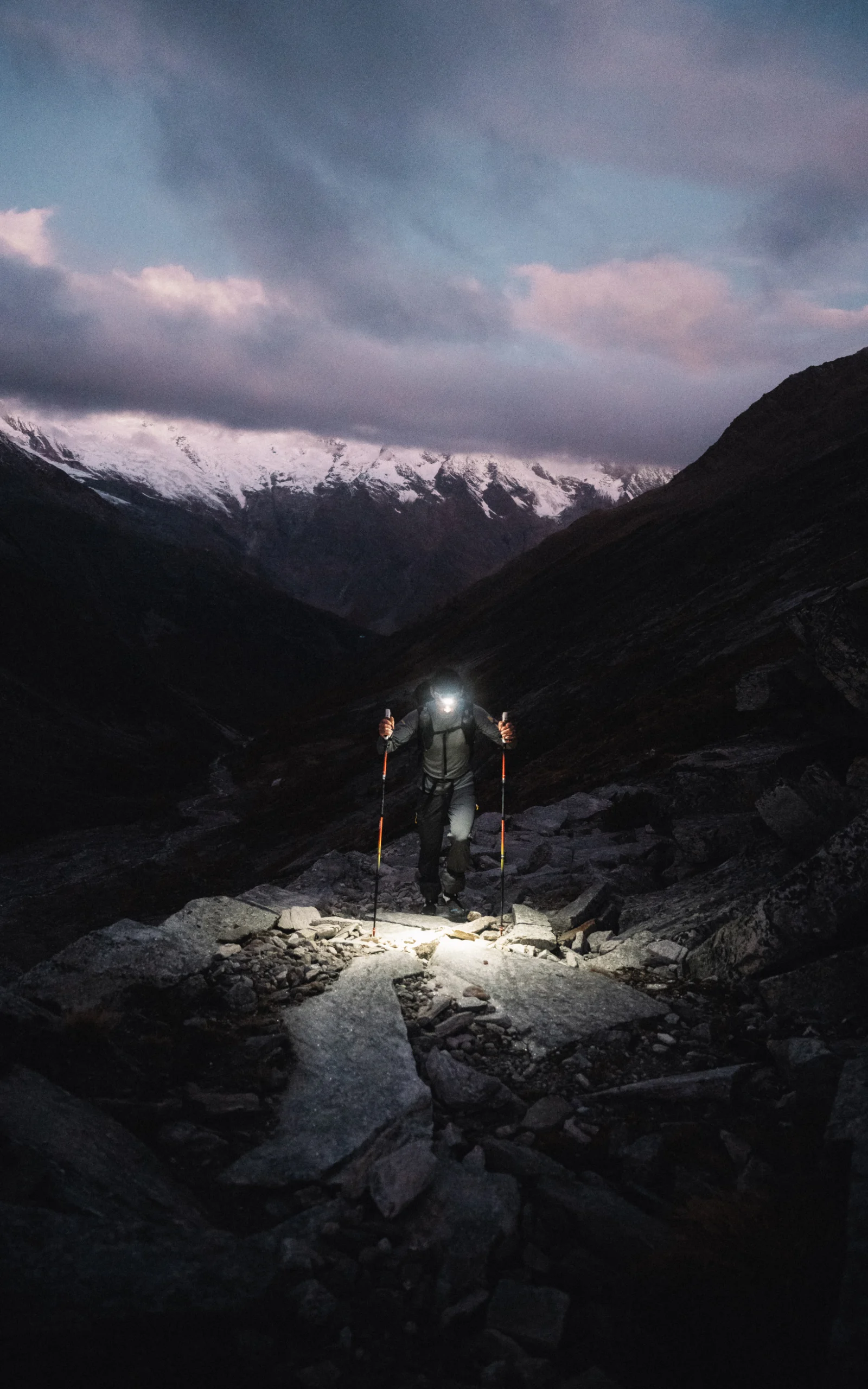 Haglöfs Care and repair Baselayer hiking through the mountains