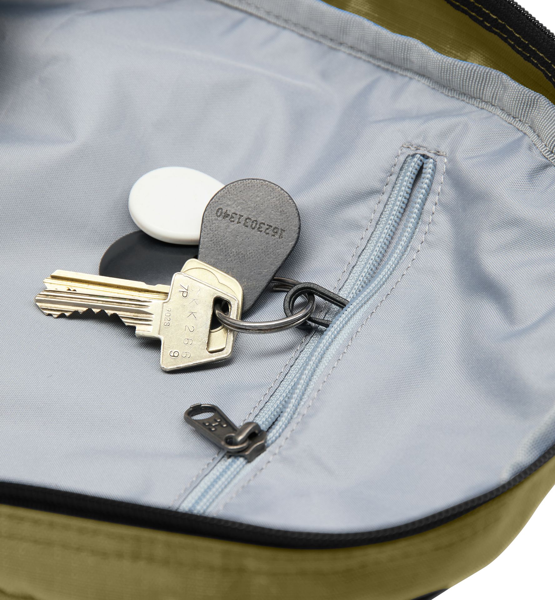 Tight Small True Black/Olive Green