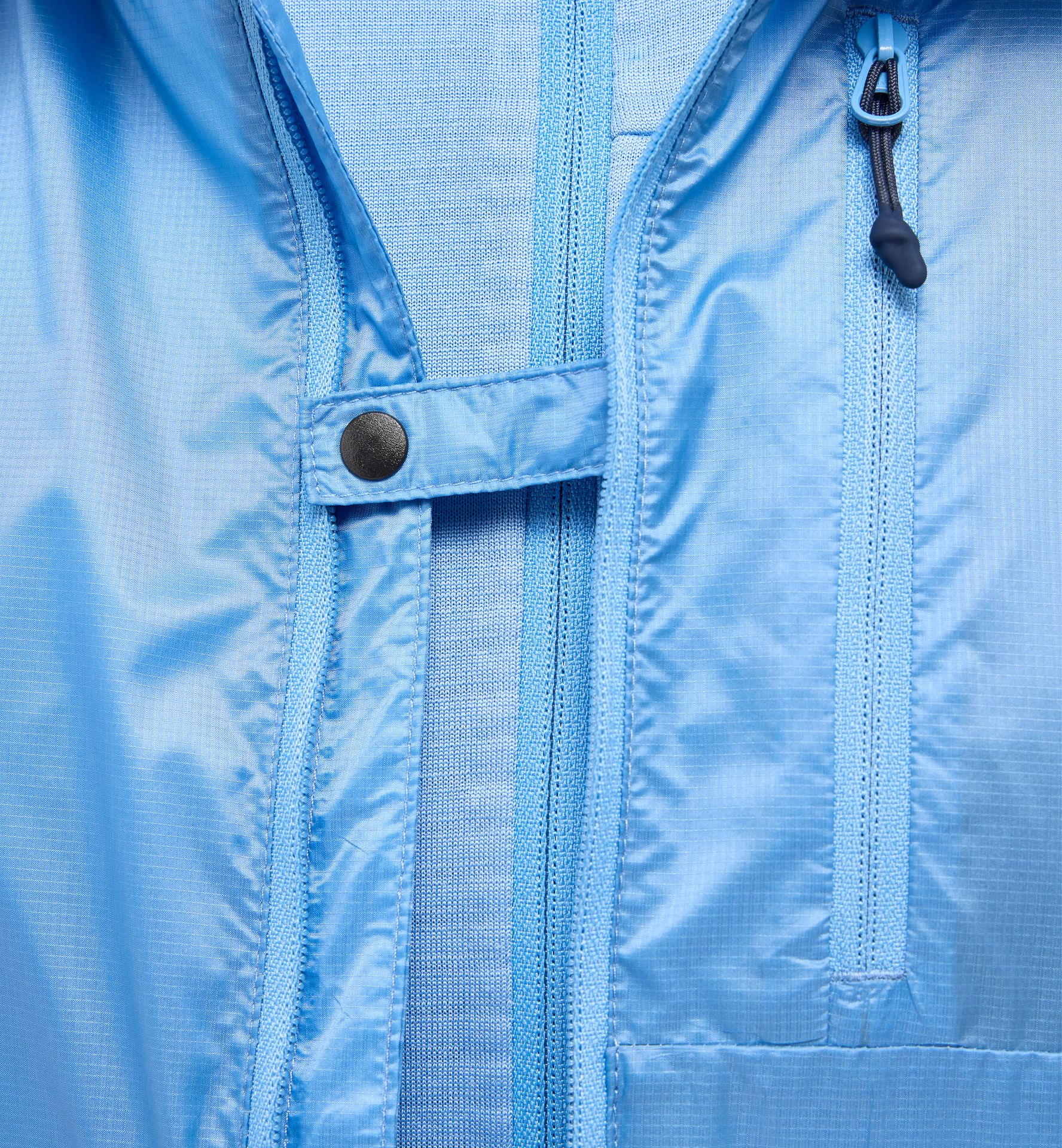 L.I.M Shield Hood Women Sky Blue