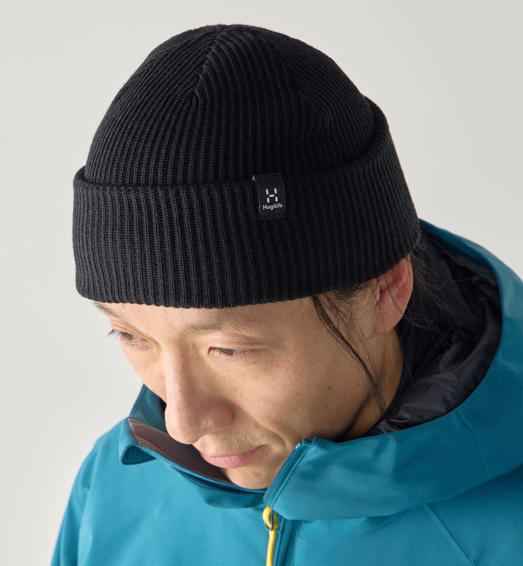 Vassi Beanie True Black