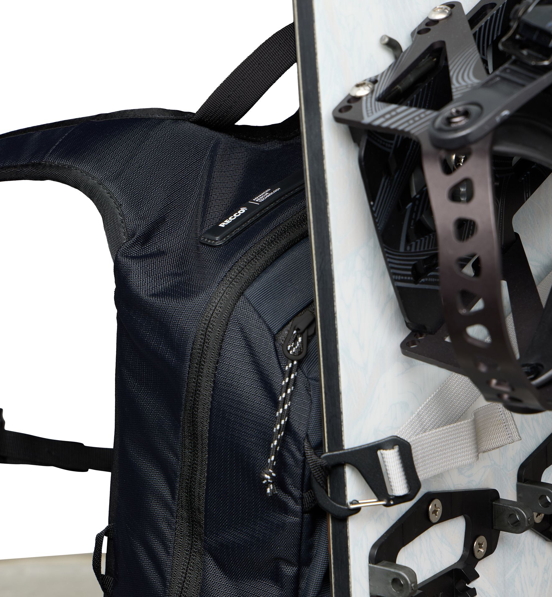 Latnja 18 True Black