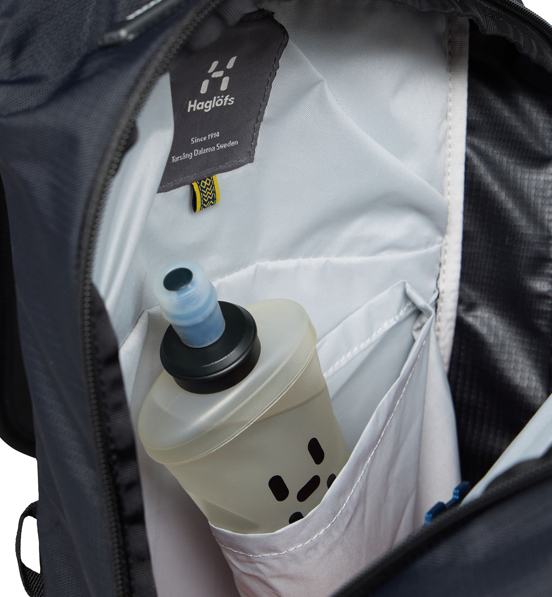 Latnja 18 True Black