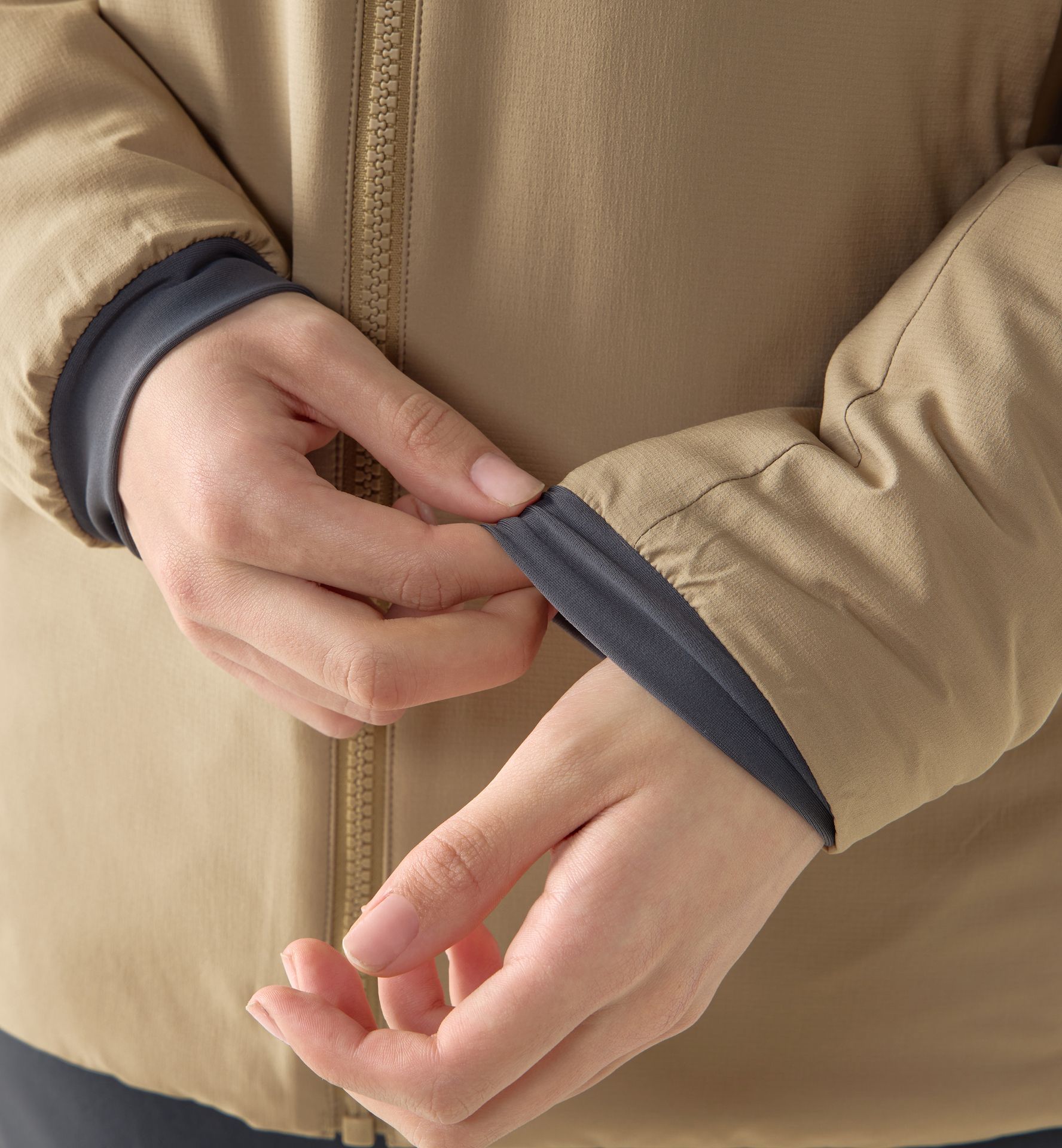 Mimic Alert Hood Women Oak Brown