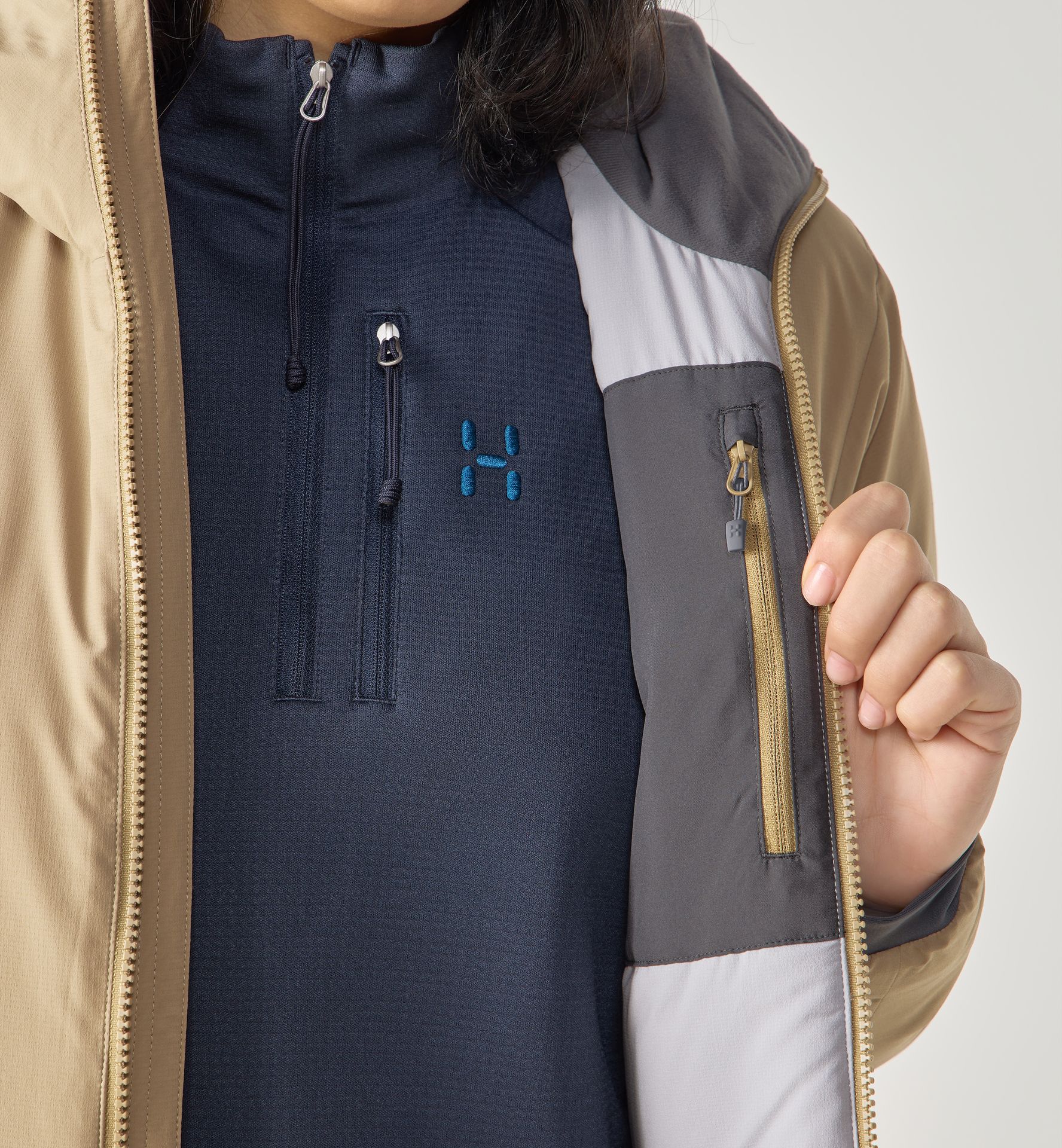 Mimic Alert Hood Women Oak Brown