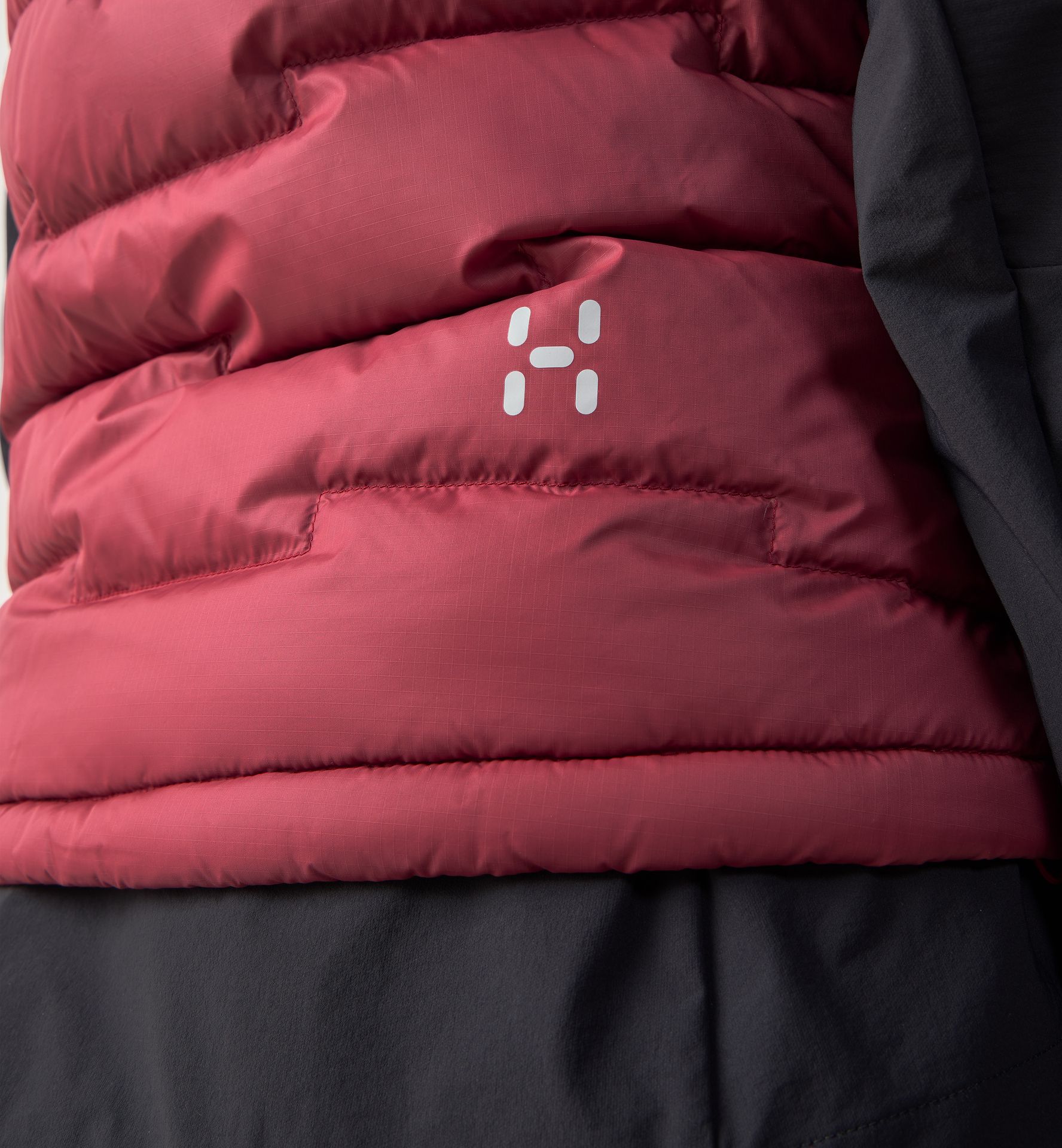 ROC Flash Down Vest Women Carmine Red