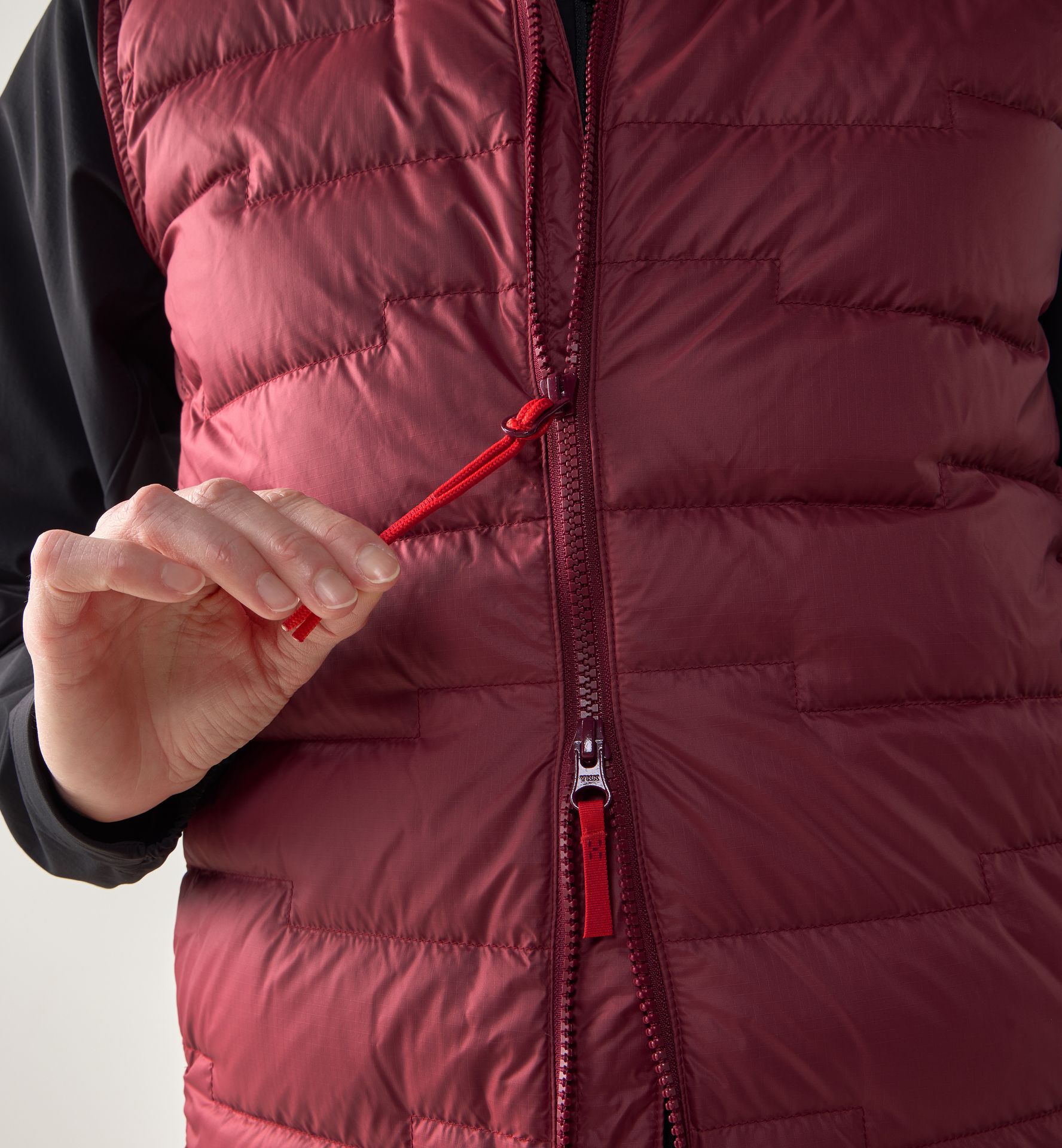 ROC Flash Down Vest Women Carmine Red