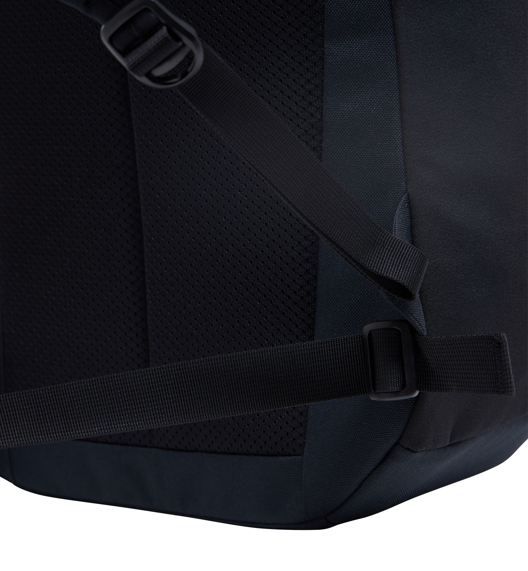 Corker Large True Black