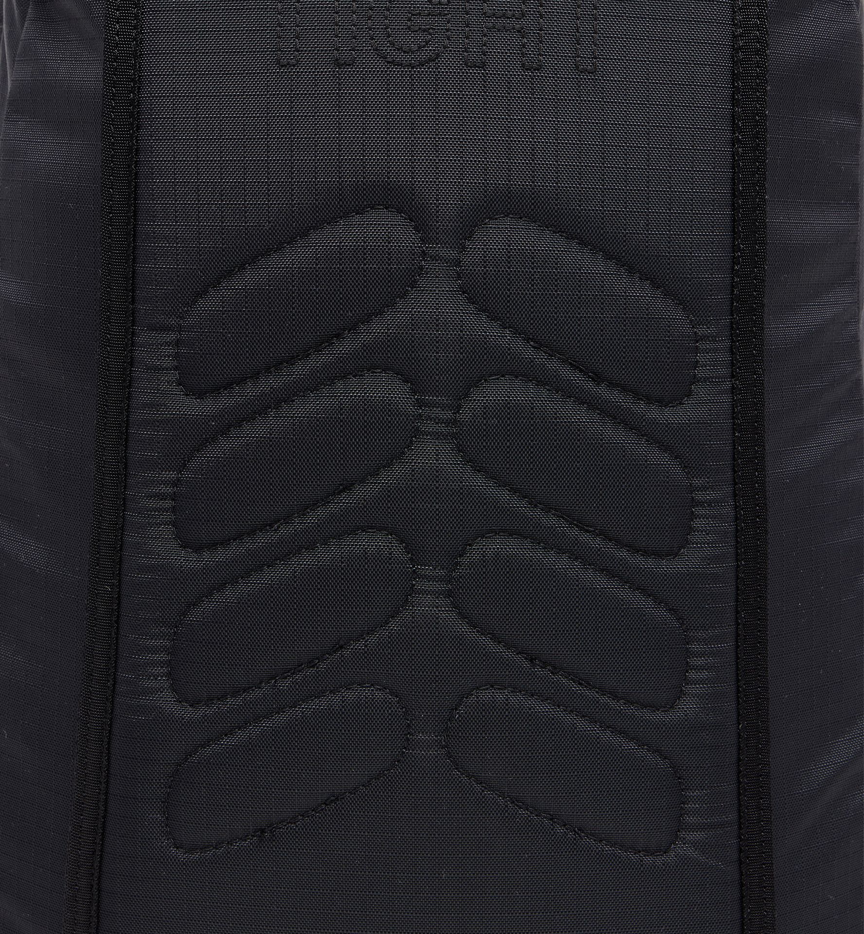 Tight Medium Mono True Black