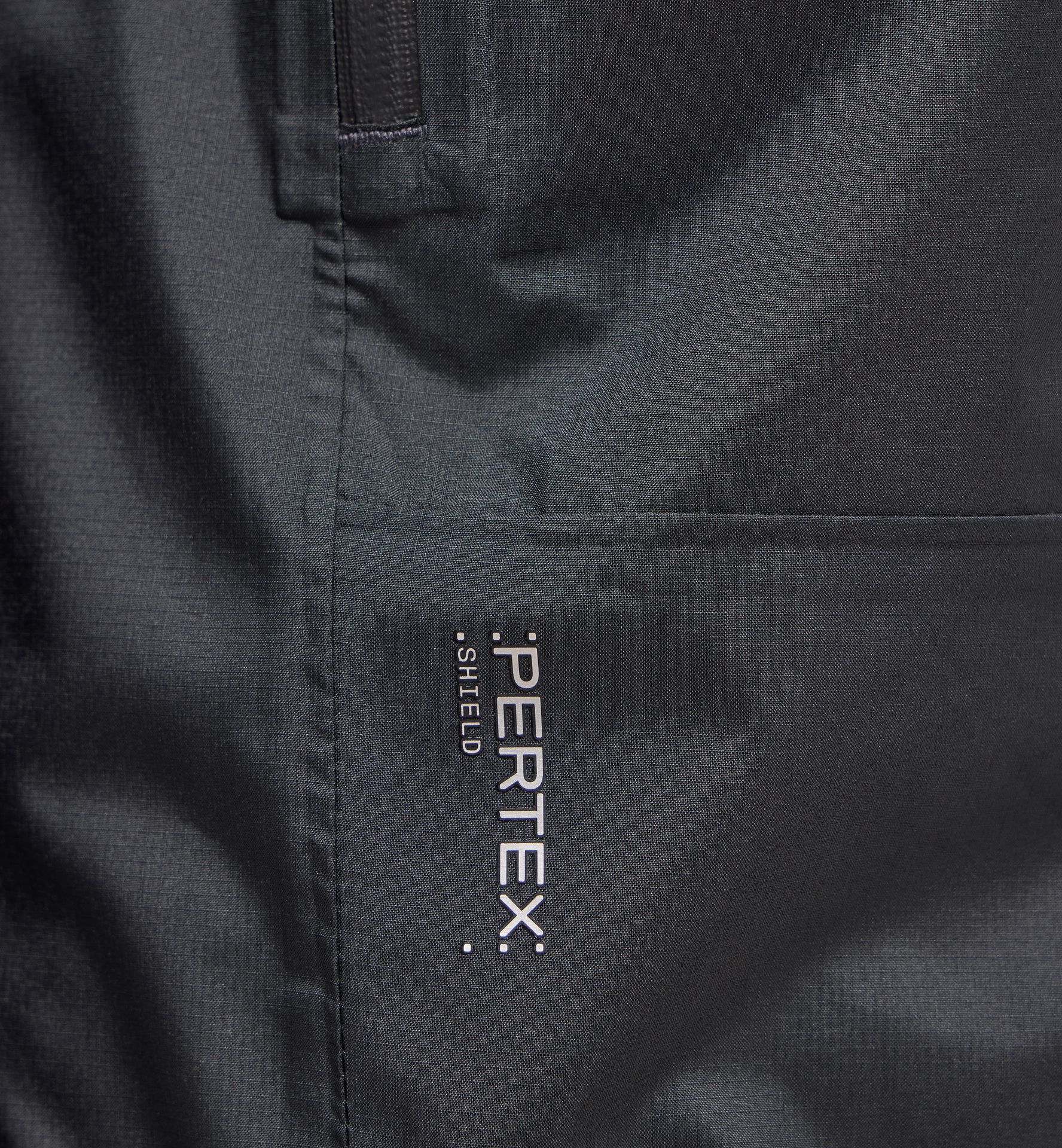 L.I.M Airak 2,5L Jacket Women True Black