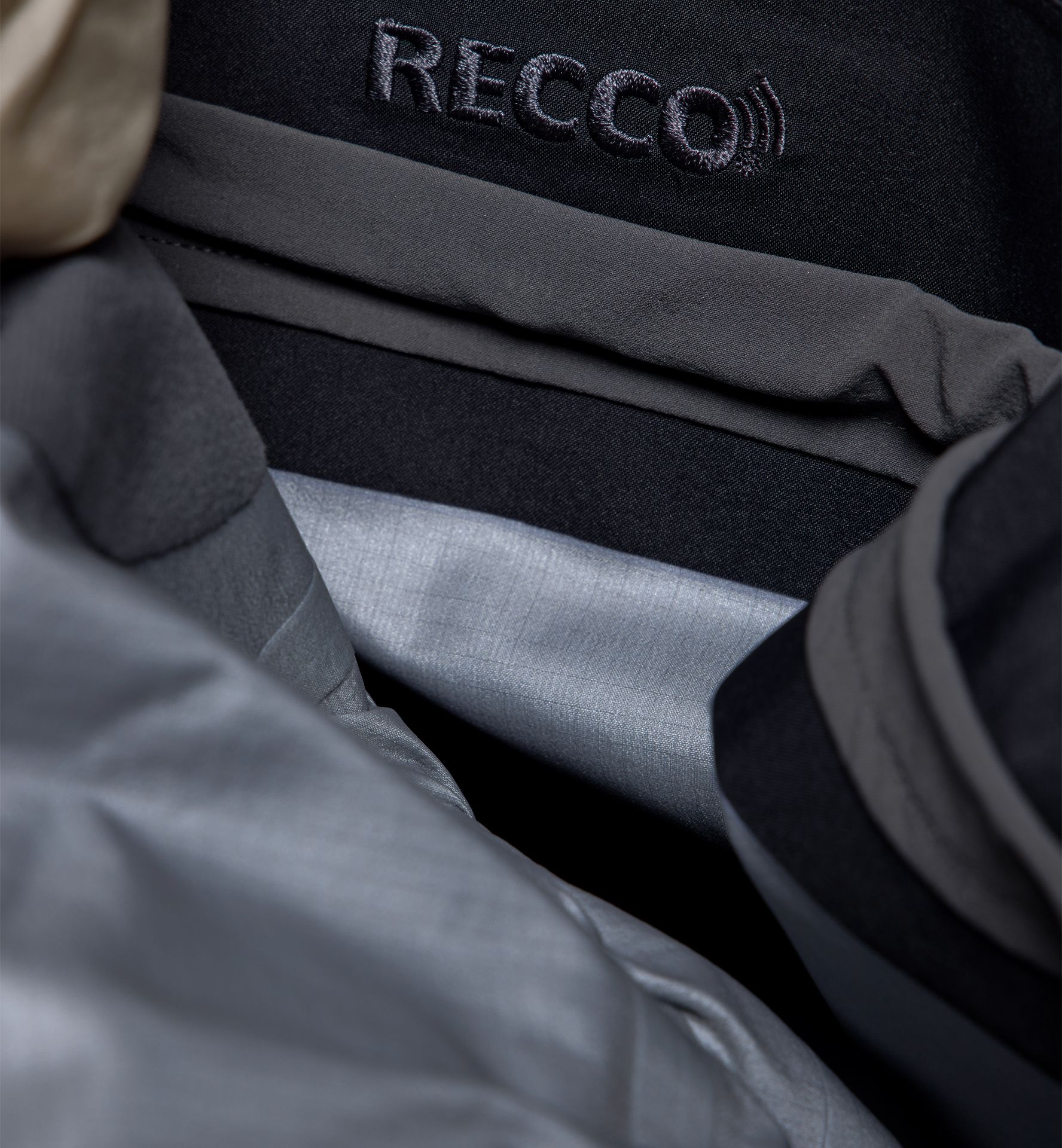 Vassi GTX Pro II Jacket Men True Black