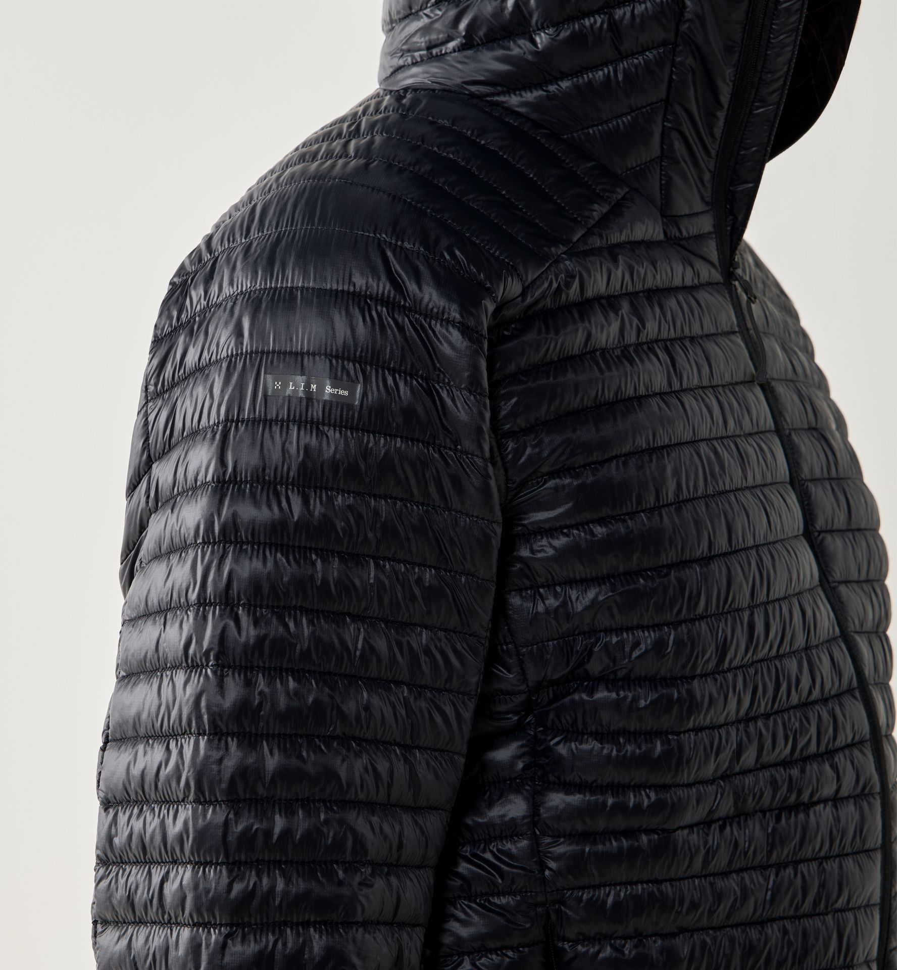 L.I.M Mimic II Hood Men True Black