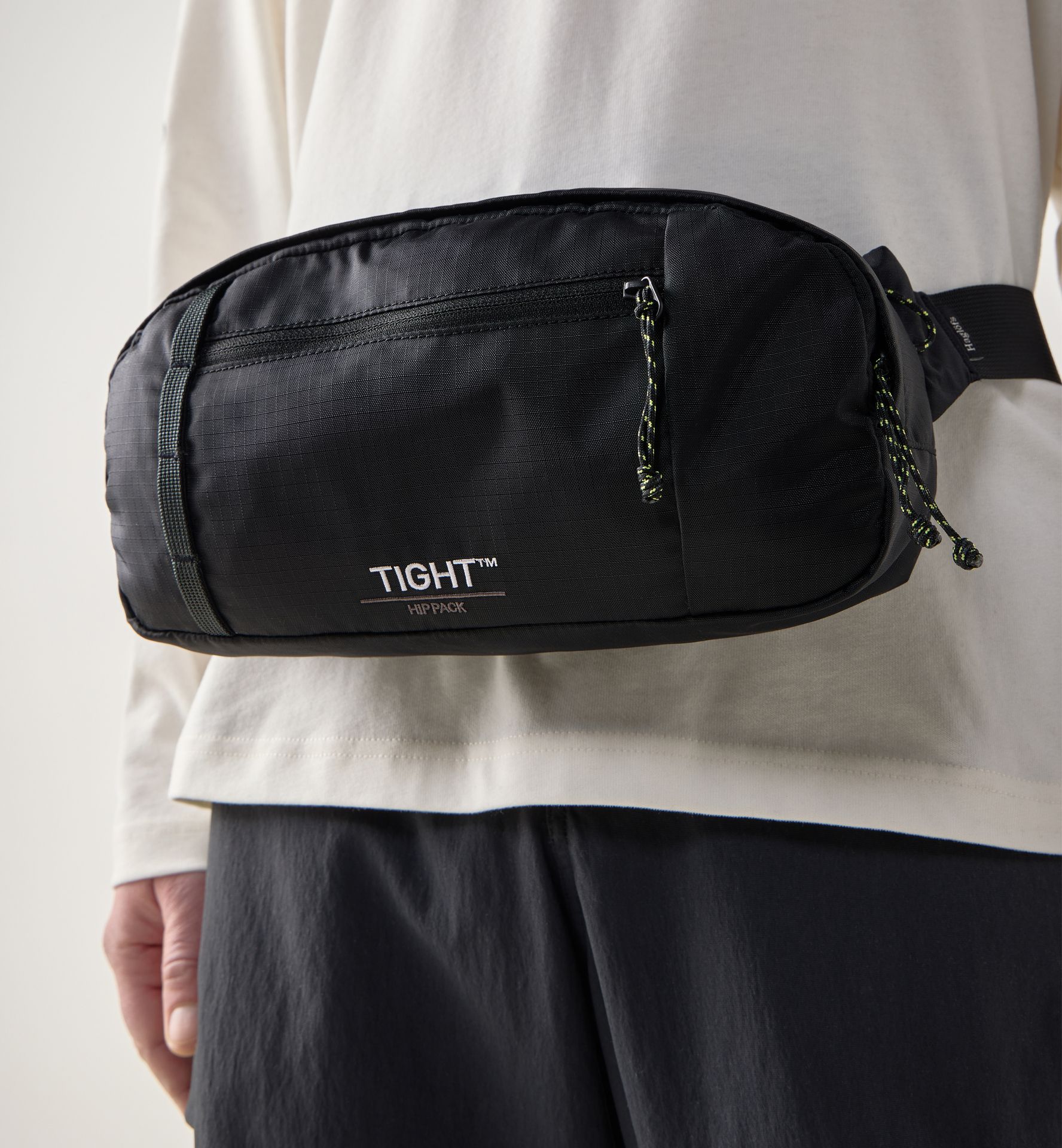 Tight hip pack 3,5 True Black/Magnetite