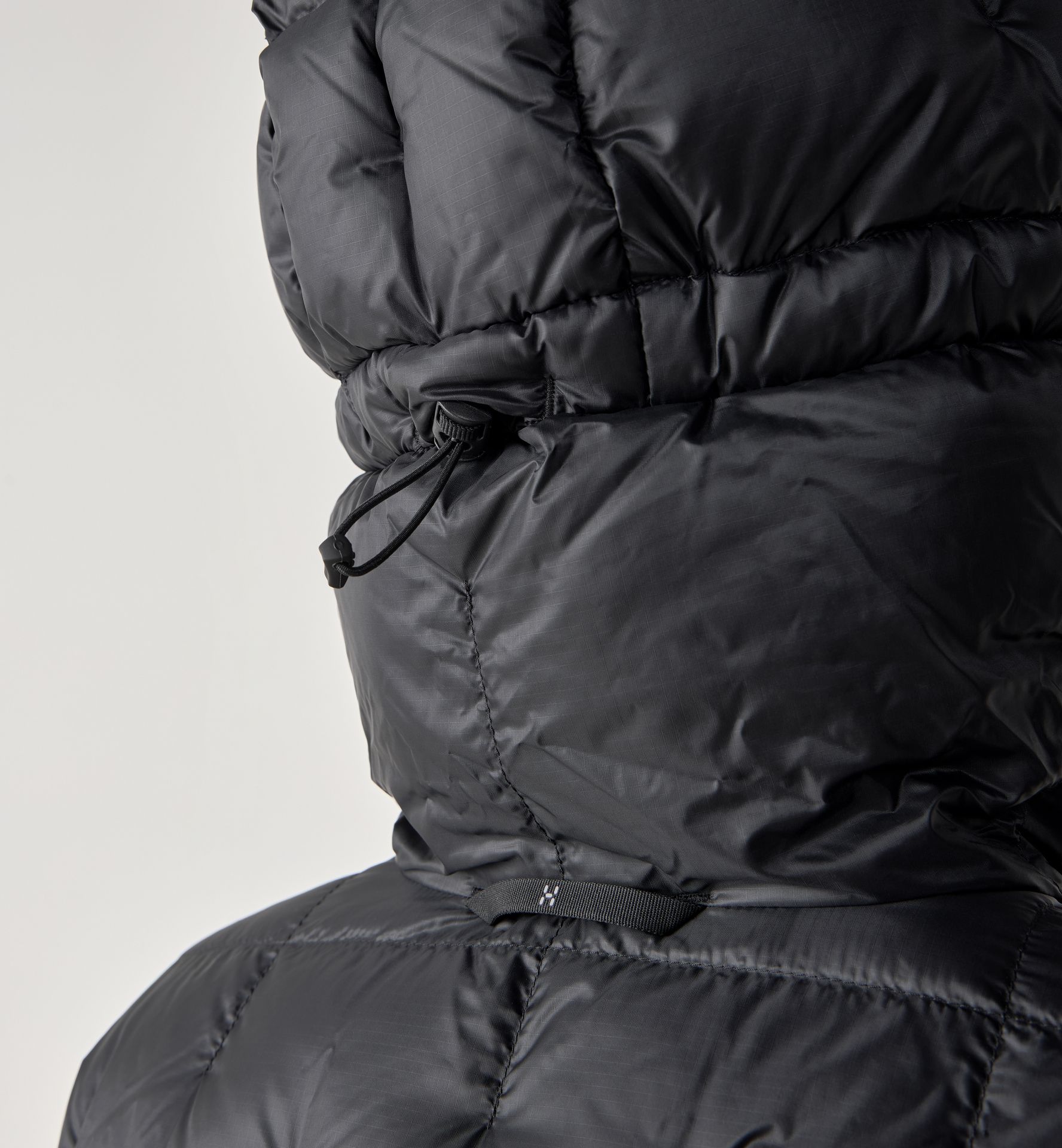 Hede Down Hood Women True Black