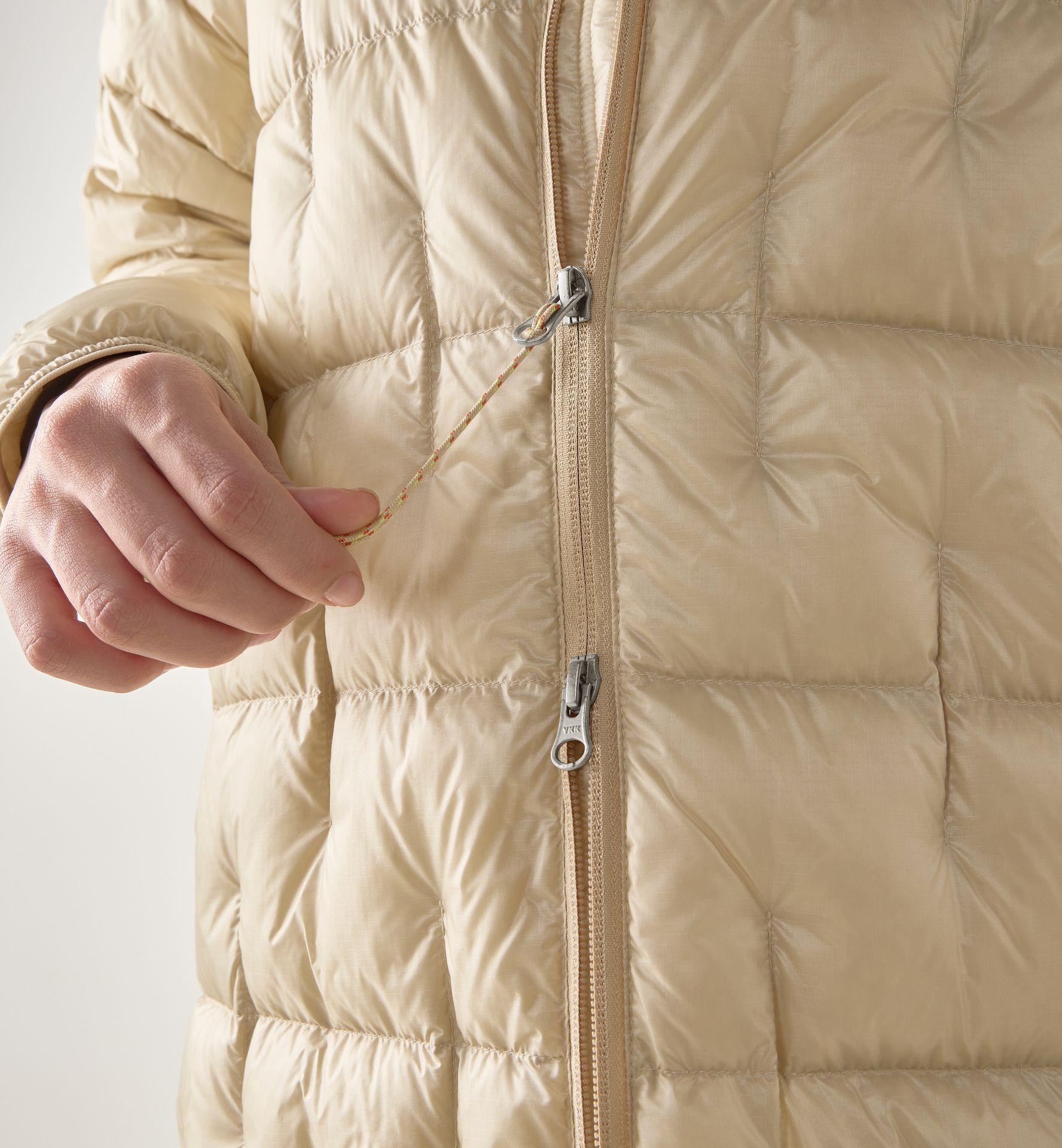 Hede Down Coat Women Chalk Beige