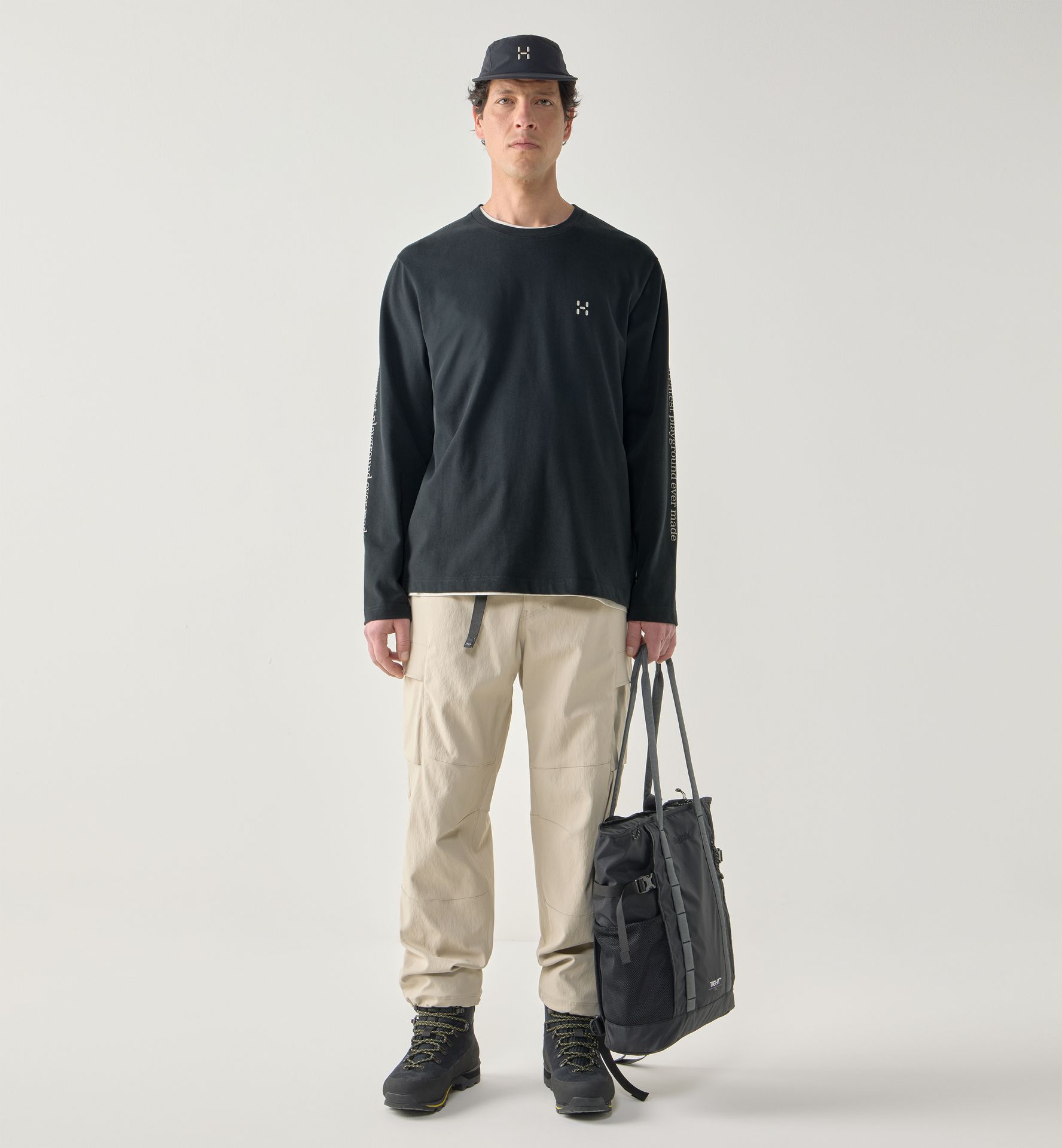 Brand LS Tee Men True Black